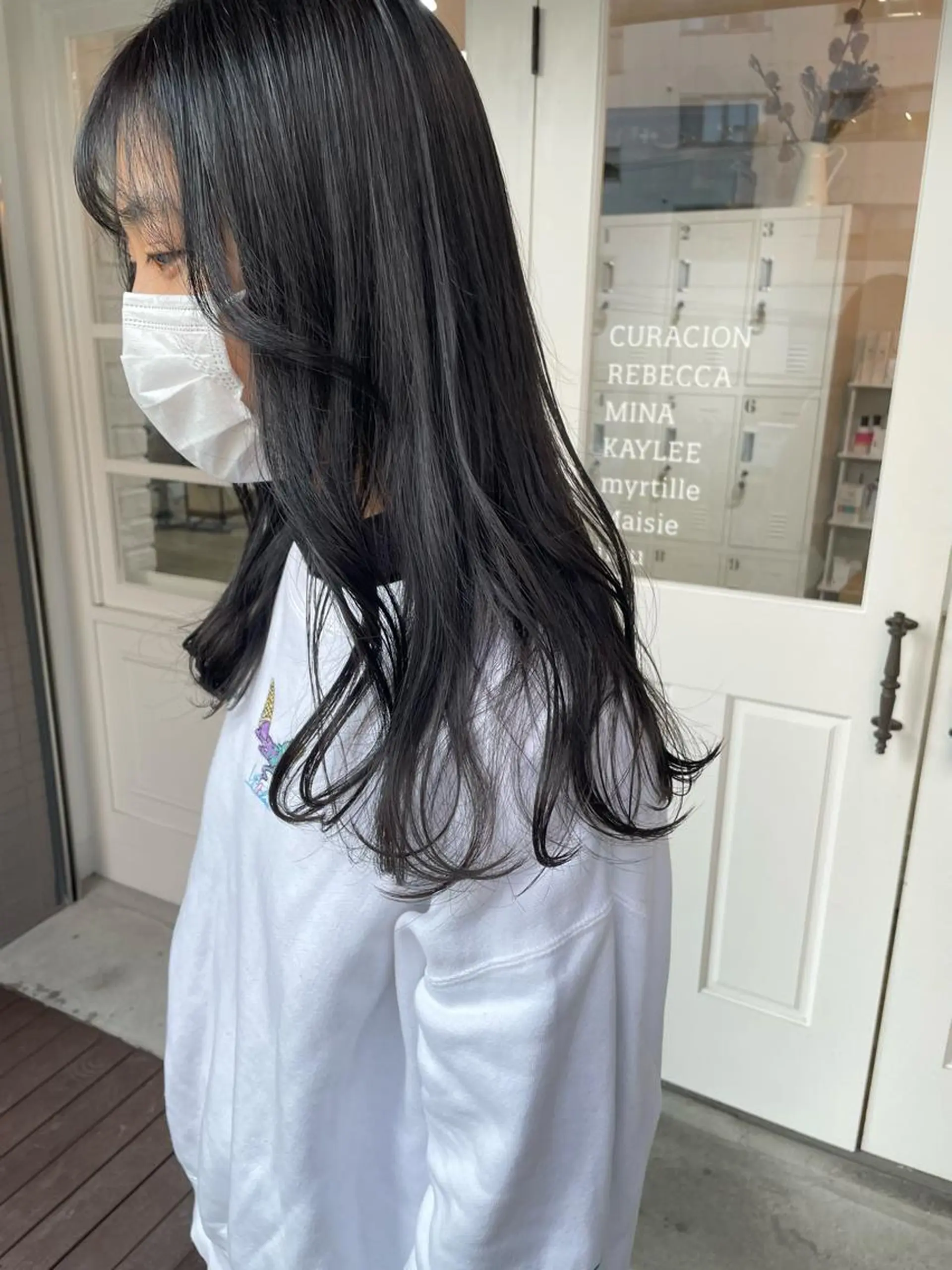 ロング カラー ネイル 𝗺𝗶𝗸𝘂♡ 似合わせ🎀のヘアスタイル