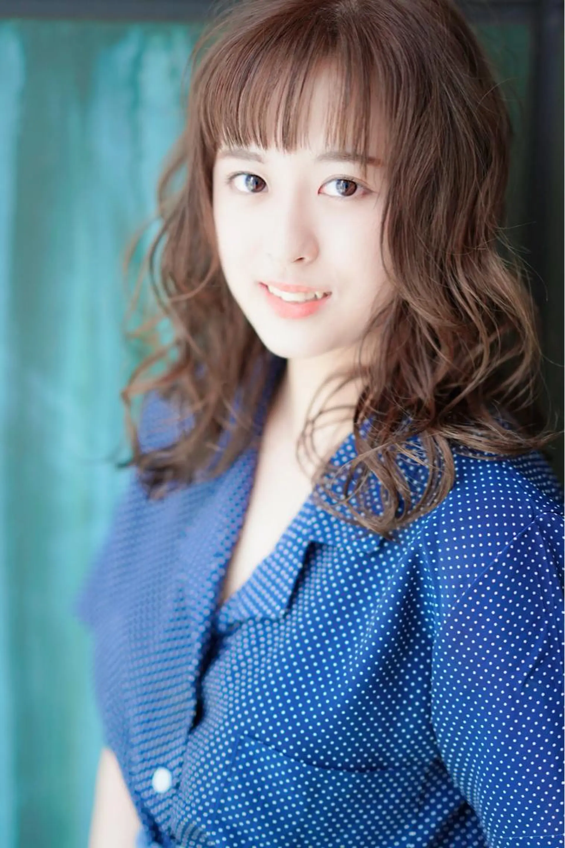 セミロング カラー 能登谷 きよのヘアスタイル