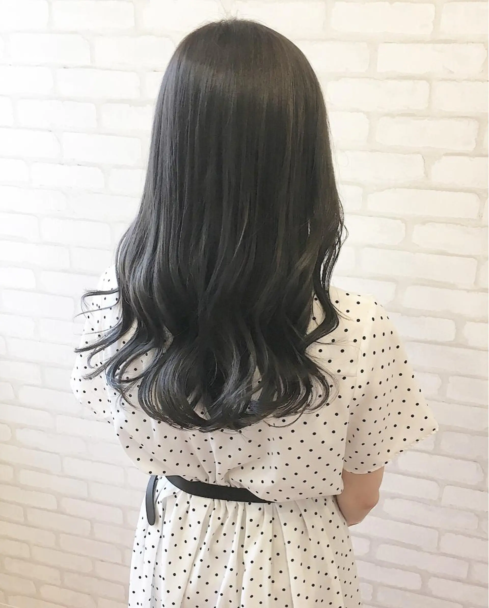 ロング カラー グレージュ オリーブグレージュ オリーブグレー カット ヘアカラー トリートメント ✨艶髪✨透明感✨ 山内大樹のヘアスタイル