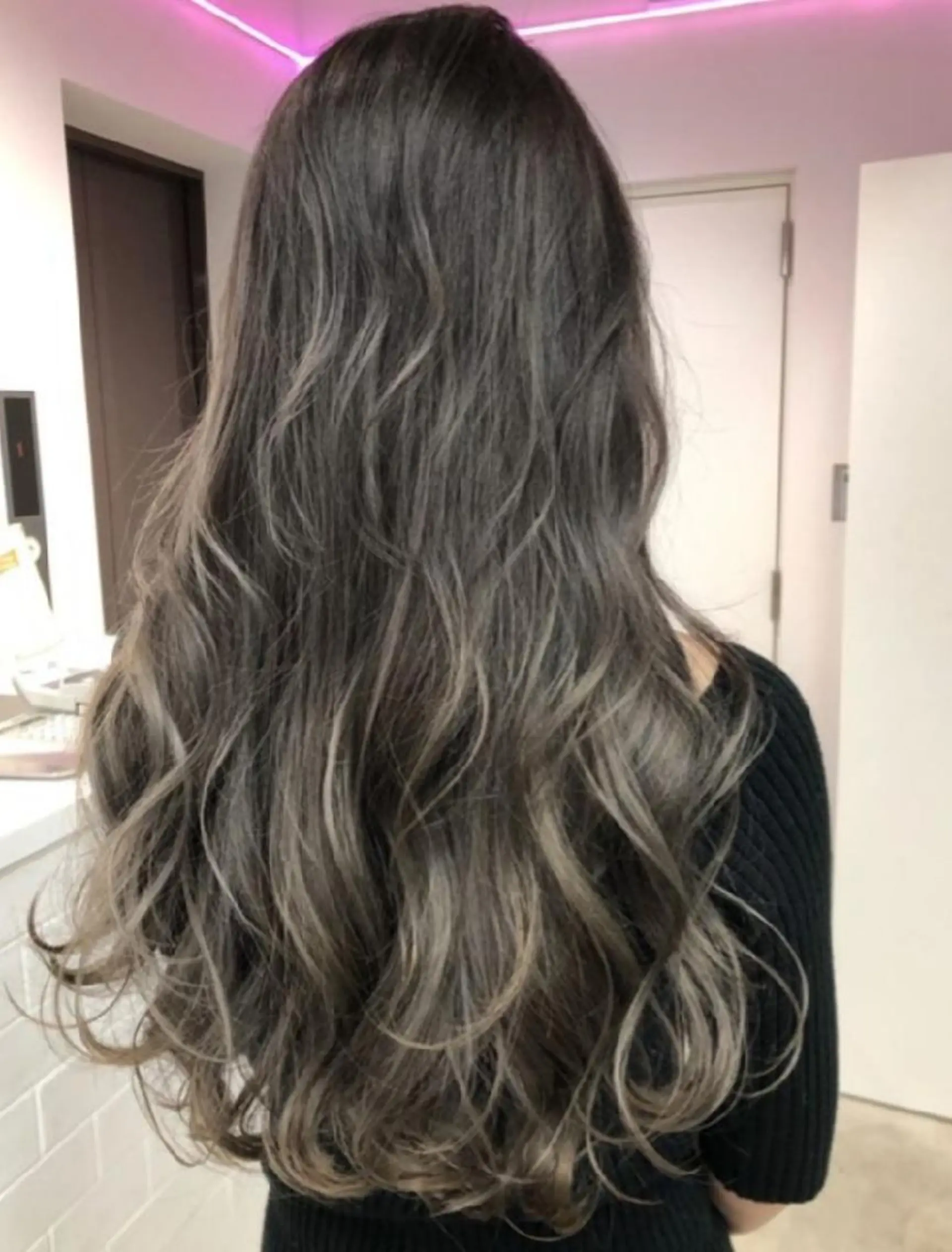 ロング 寺島 伸のヘアスタイル