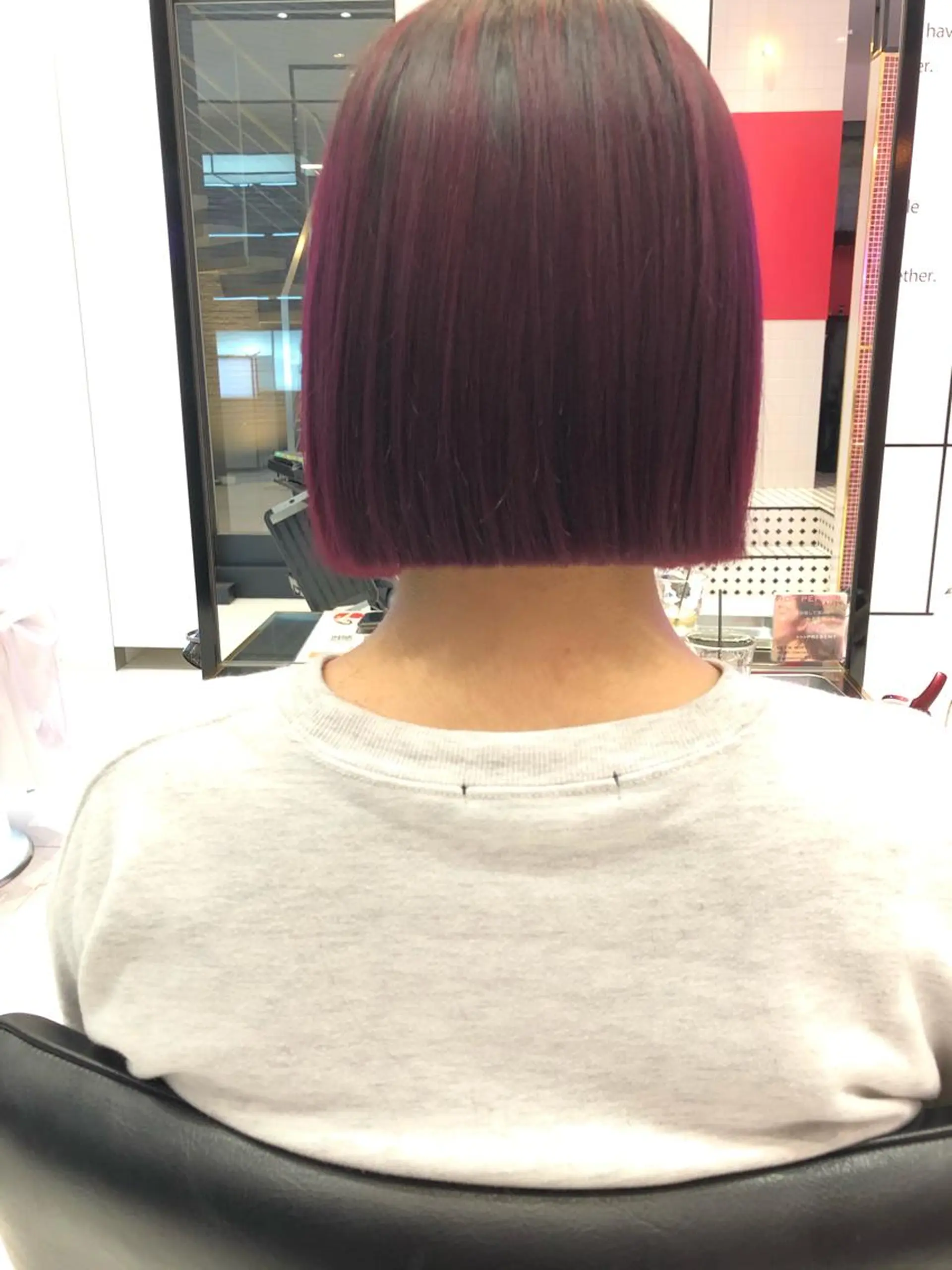 ショート カラー ボルドーカラー ボブ カット ヘアカラー keen吉祥寺所属・相川 愛実のヘアスタイル