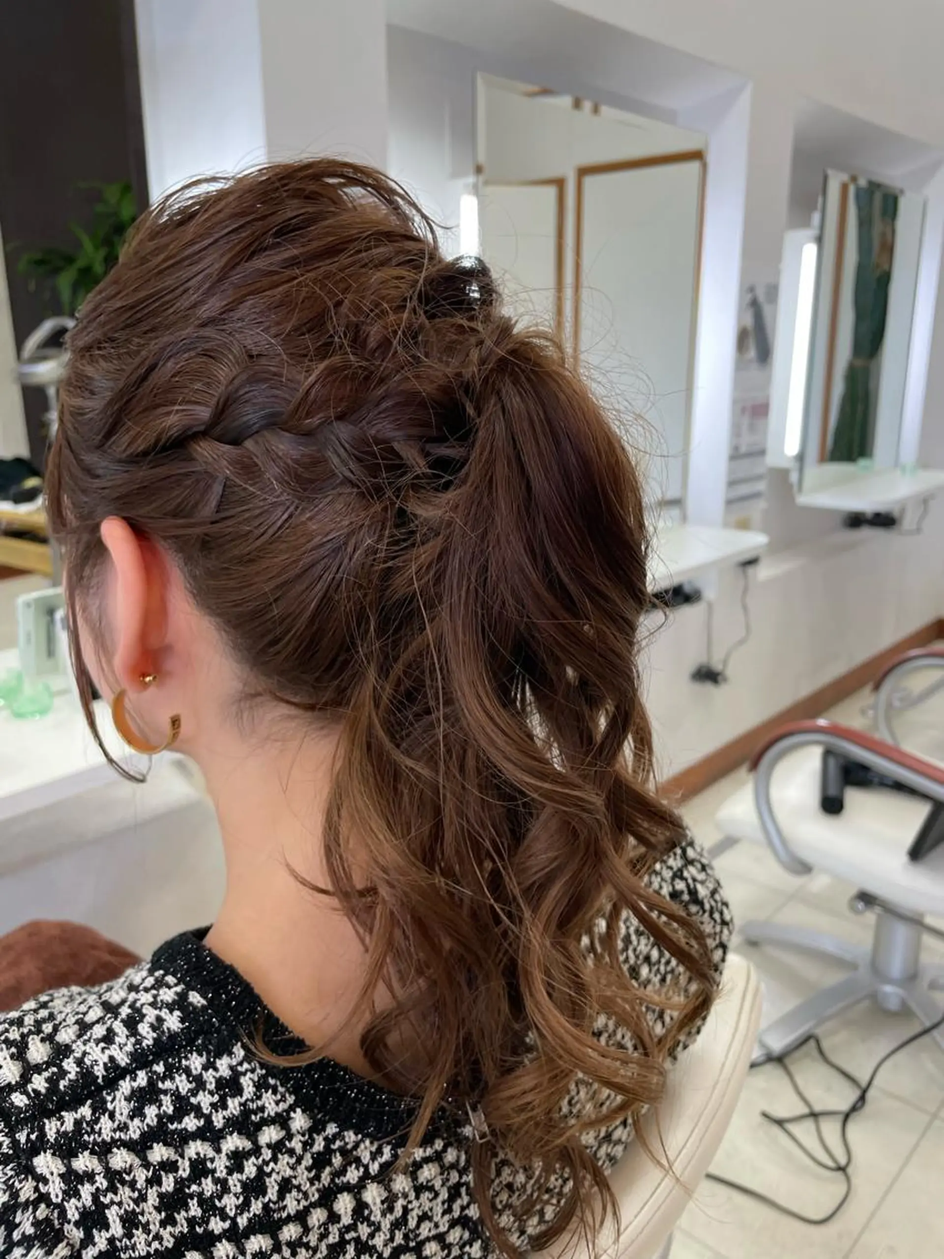 セミロング ヘアセット いけだ ゆうのヘアスタイル