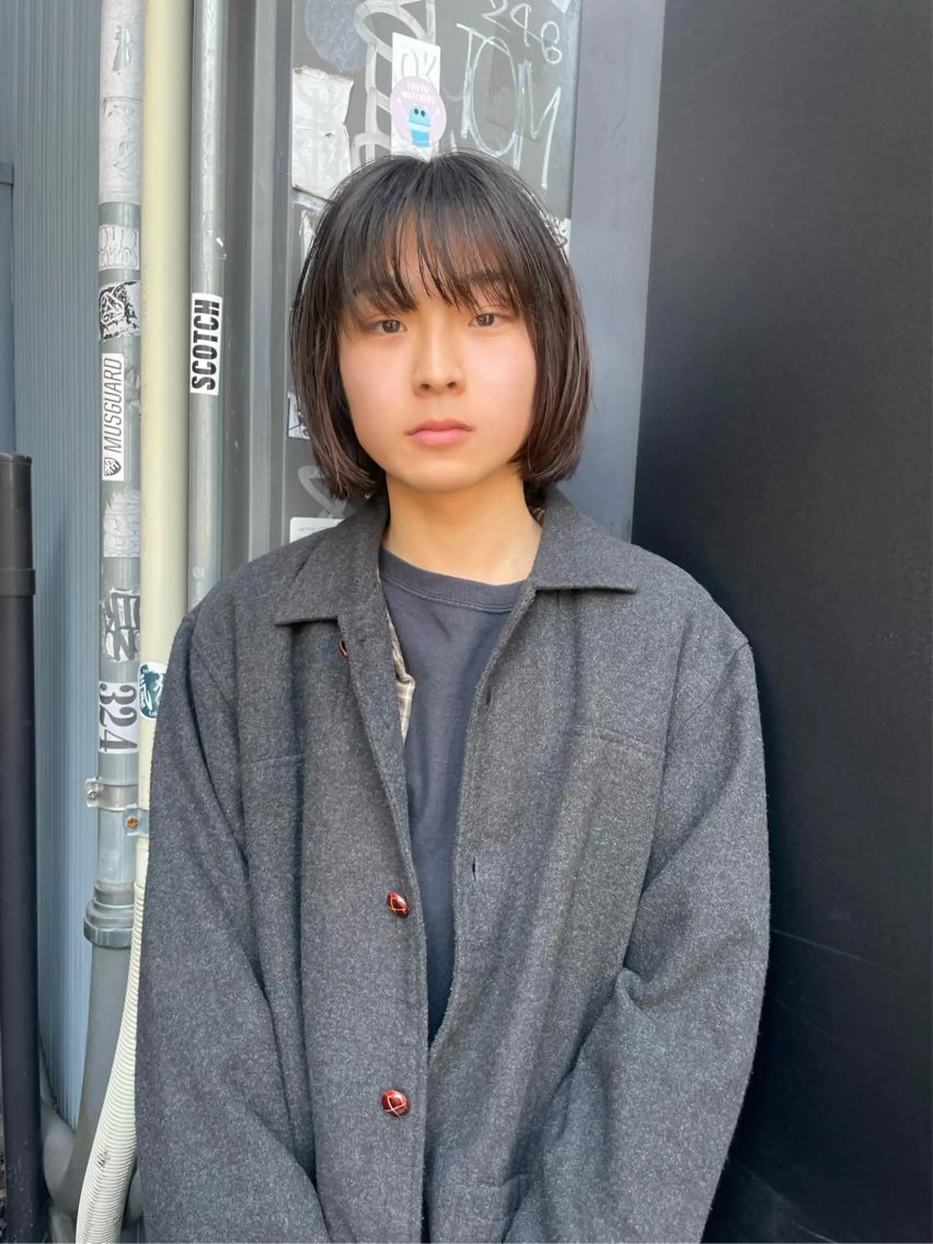 ミディアム カラー メンズ ミディアムパーマ メンズバレイヤージュ メンズブリーチ センターパート フェードカット カット トリートメント スパイラルパーマ 🌐hina⭐️のヘアスタイル