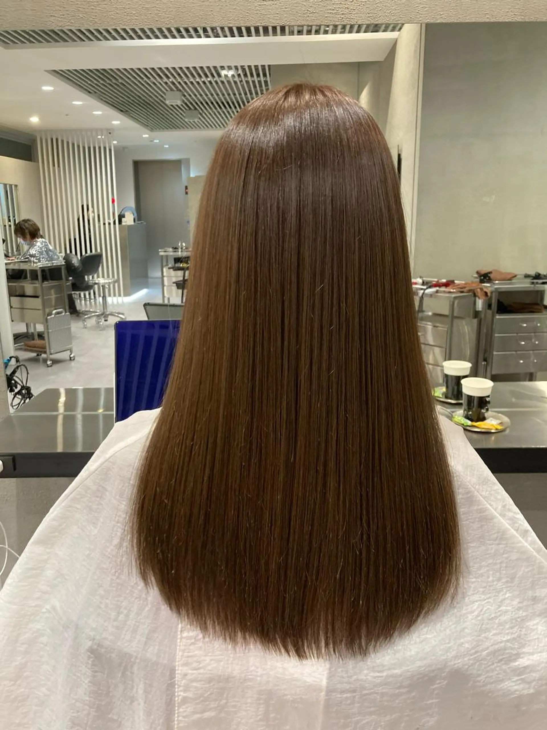 セミロング カラー 豊中/メンズ特化 岡田 龍之介のヘアスタイル