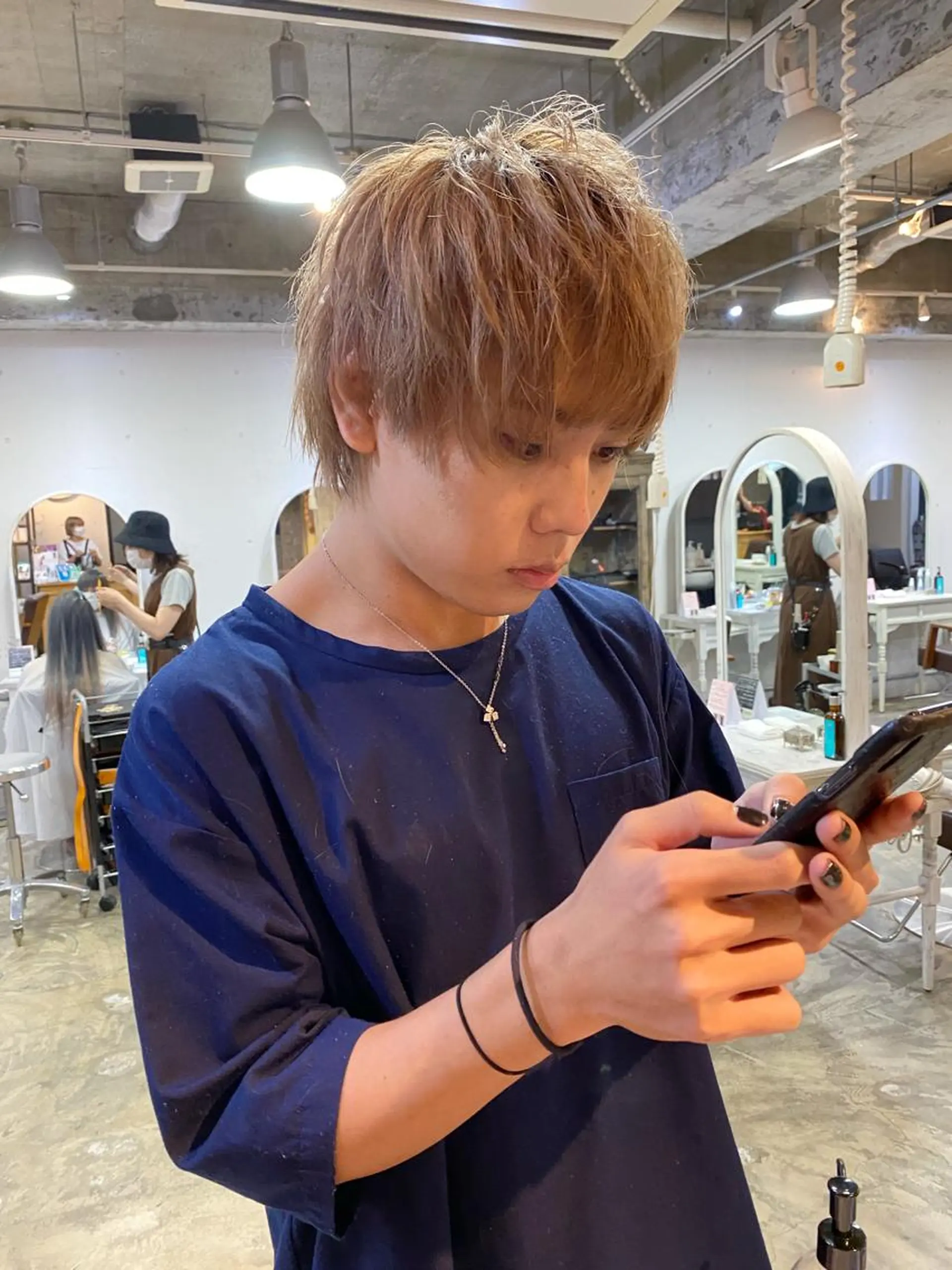 ショート カラー メンズ マッシュウルフ マッシュ メンズウルフカット ベージュカラー ブロンド Piaコータロー ハイトーン&‪ボブのヘアスタイル