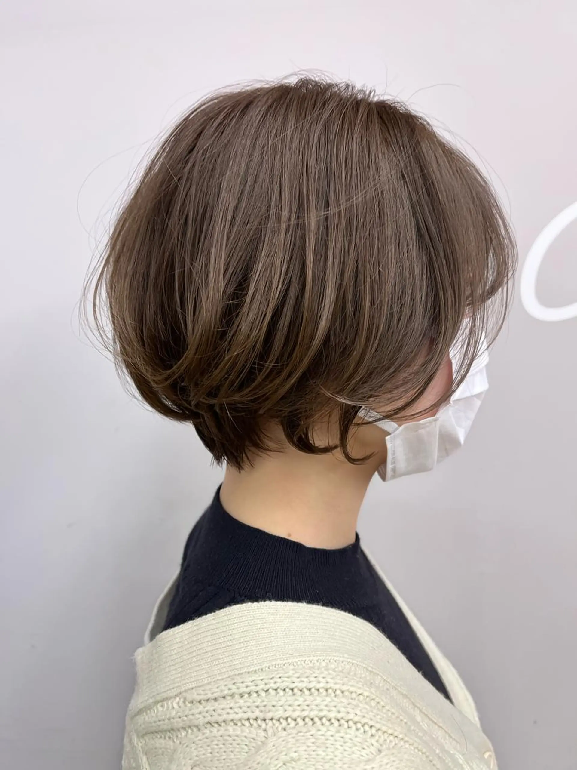 ショート カラー ベージュカラー ショートヘア SALOWIN神戸三宮店所属・【美髪を叶える】中谷 彰宏（アキ)のヘアスタイル