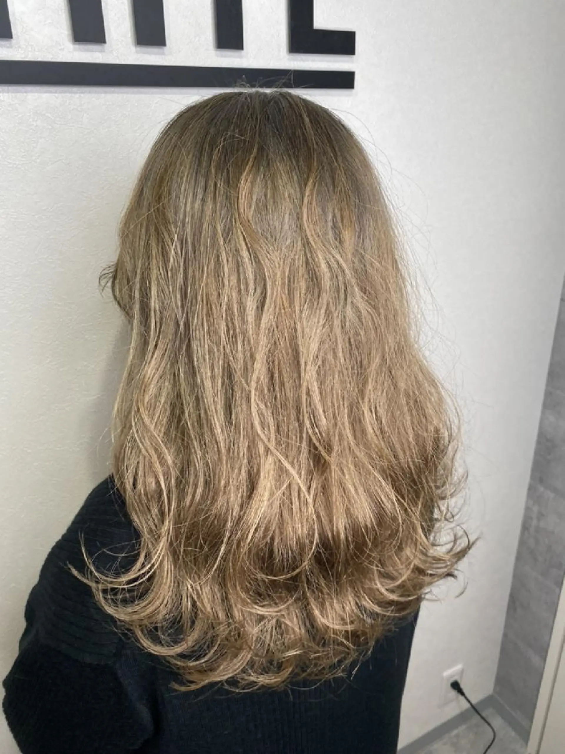 ミディアム カラー ヘアアレンジ Bleachi 大宮West所属・鈴木拓也 メンズカットのヘアスタイル