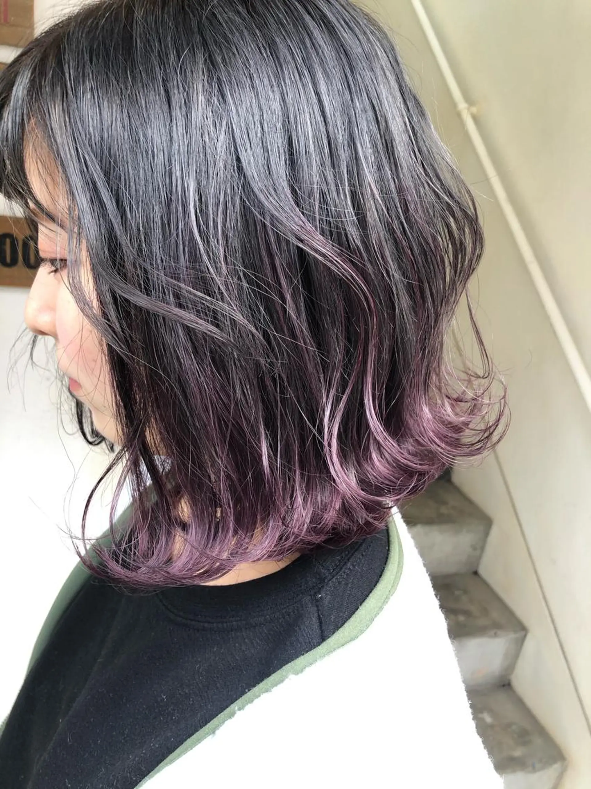 ミディアム カラー ブリーチ カシス グレージュ ピンクカラー 舘野 太嘉宏のヘアスタイル