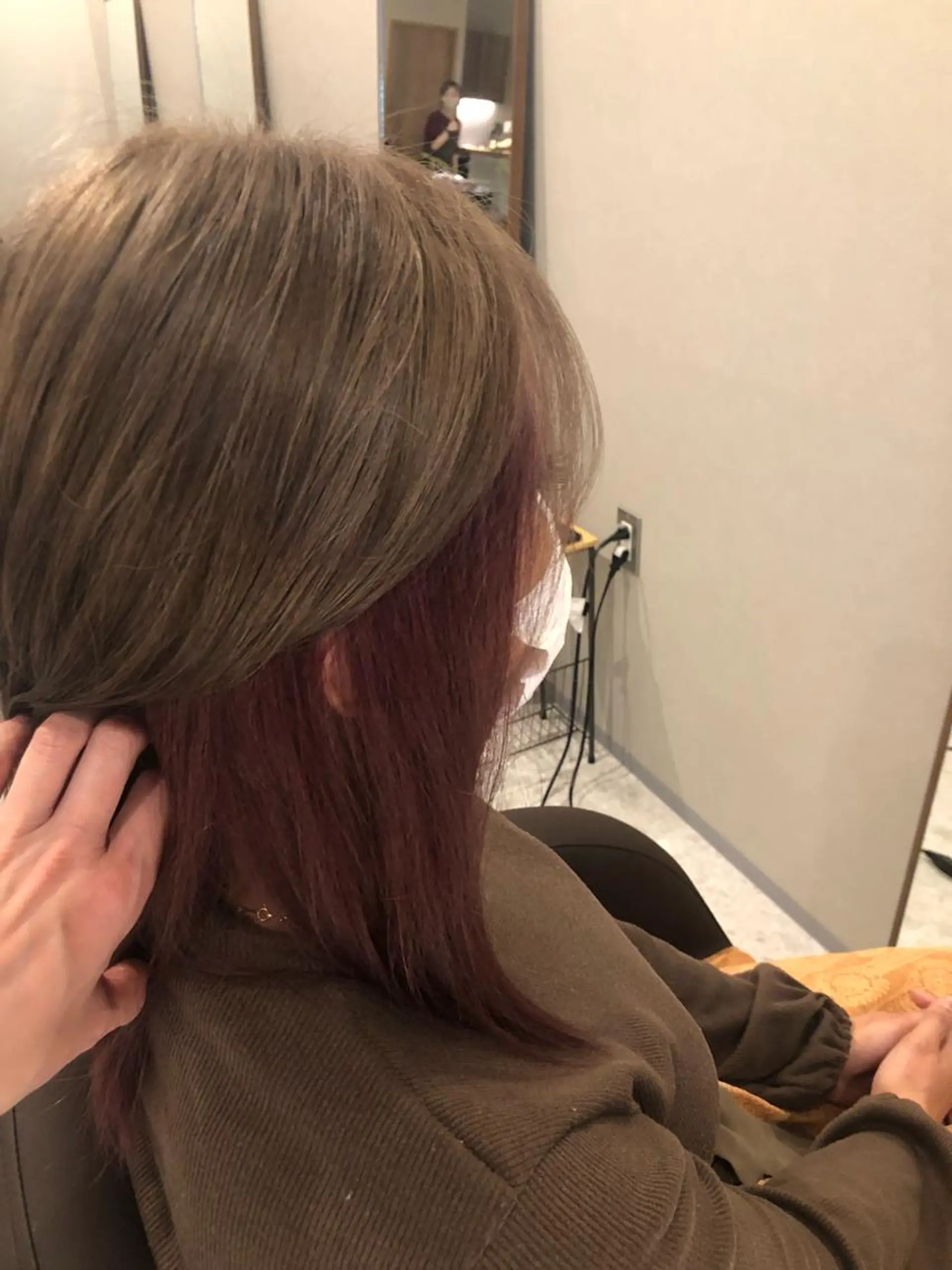 カラー グレージュ ピンクカラー バイオレットカラー バイオレットピンク latva所属・latva:メンズ ✂︎Riko...のヘアスタイル