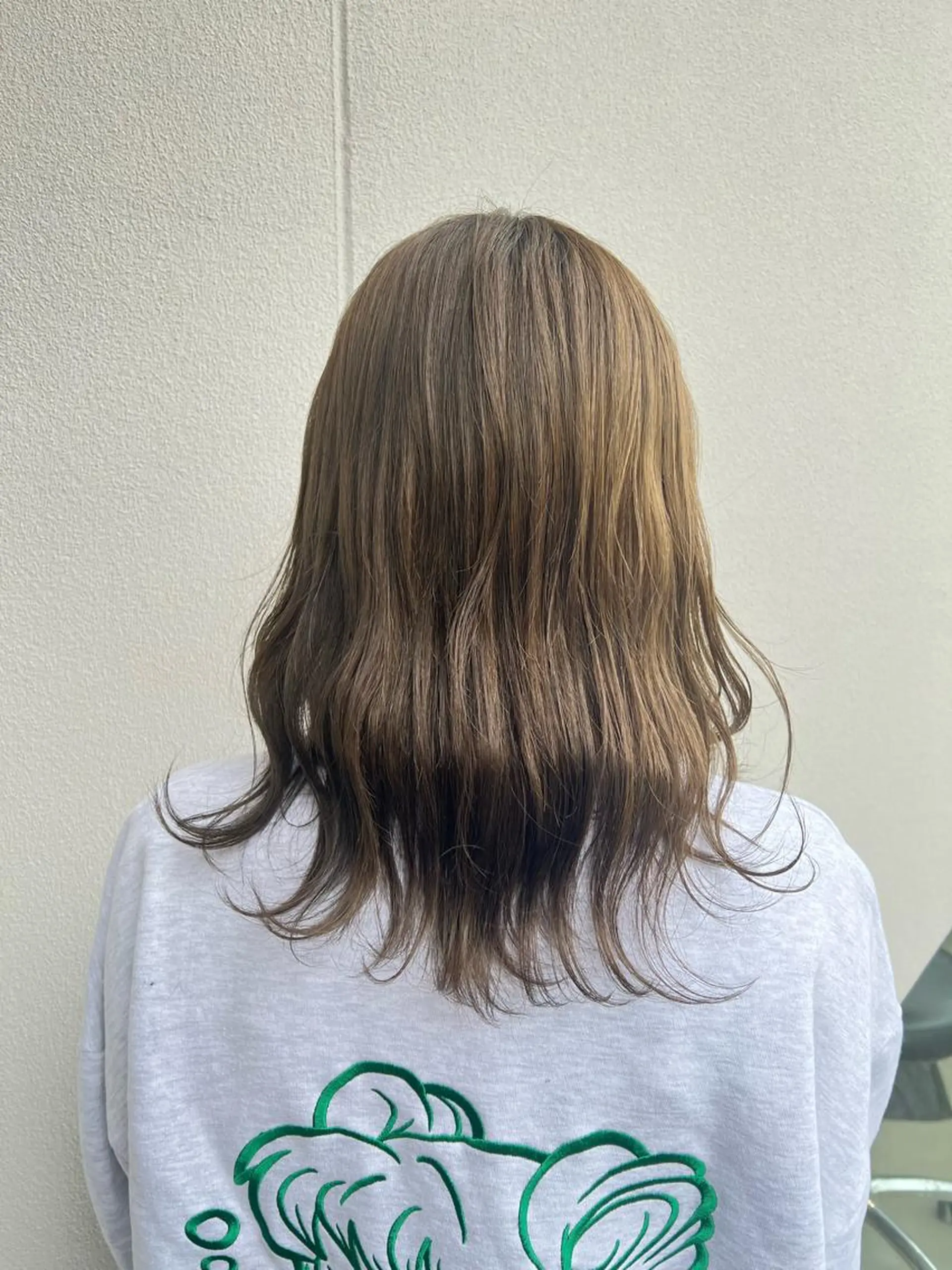 ロング APREKO SAYAKAのヘアスタイル