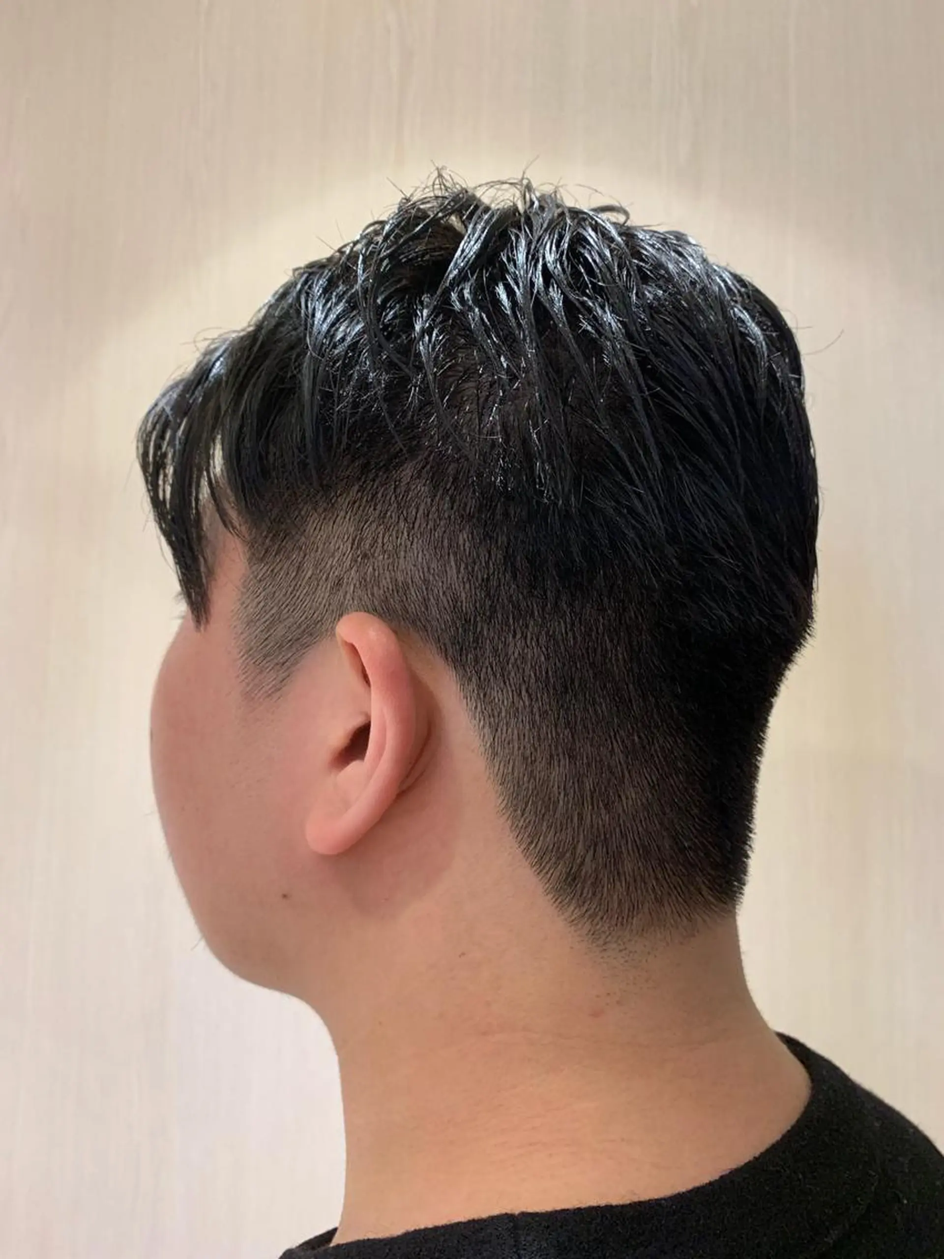 ショート メンズ カット 店長ハイトーンカラー 柞山史奈のヘアスタイル