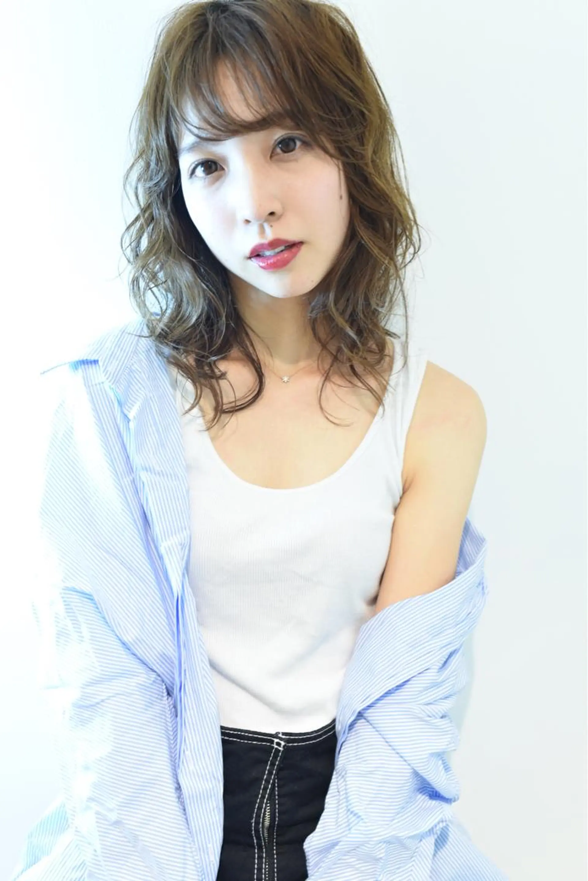 ミディアム ウルフカット ai あいのヘアスタイル