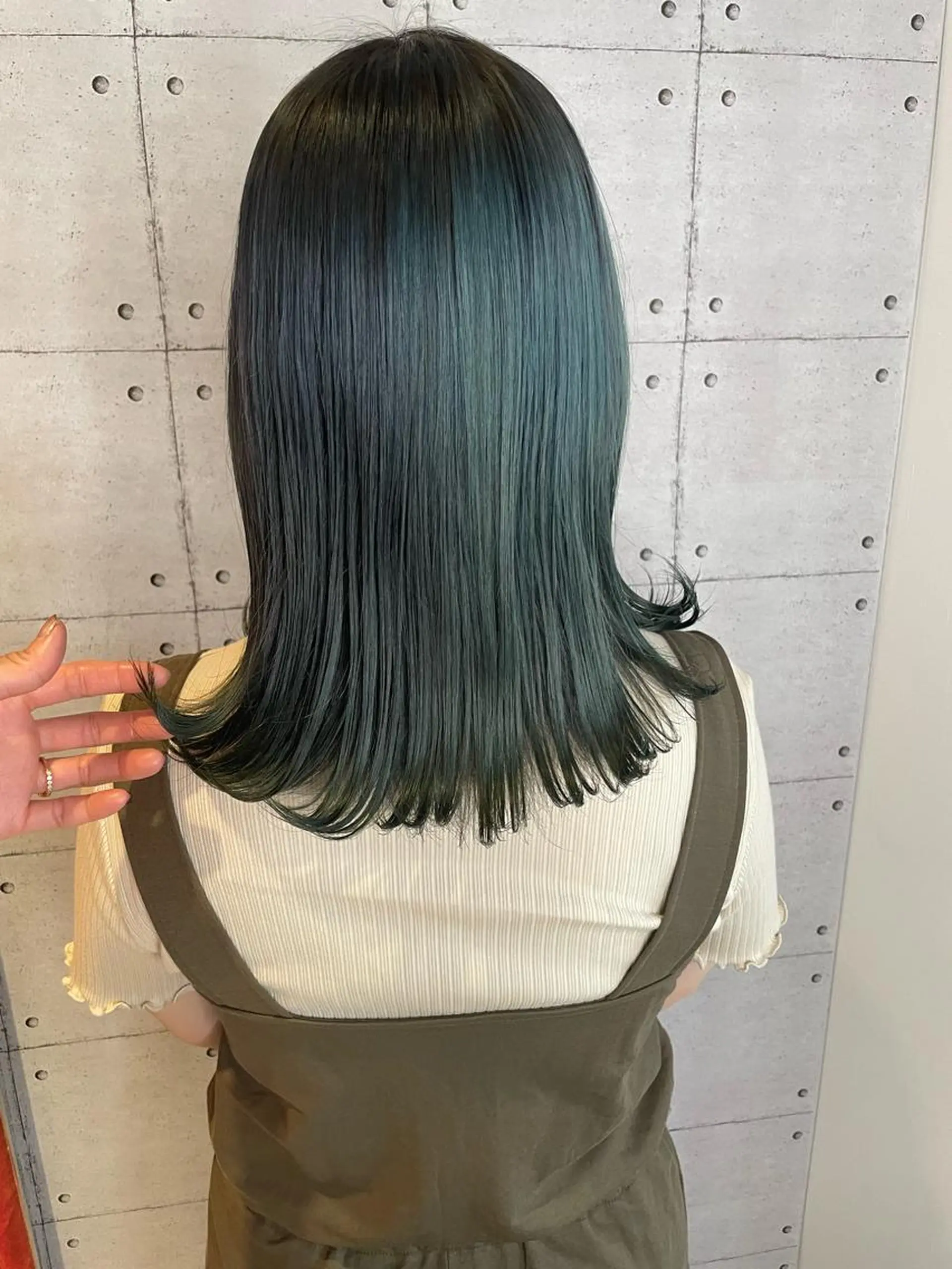 カラー ブリーチ 山田 由貴のヘアスタイル