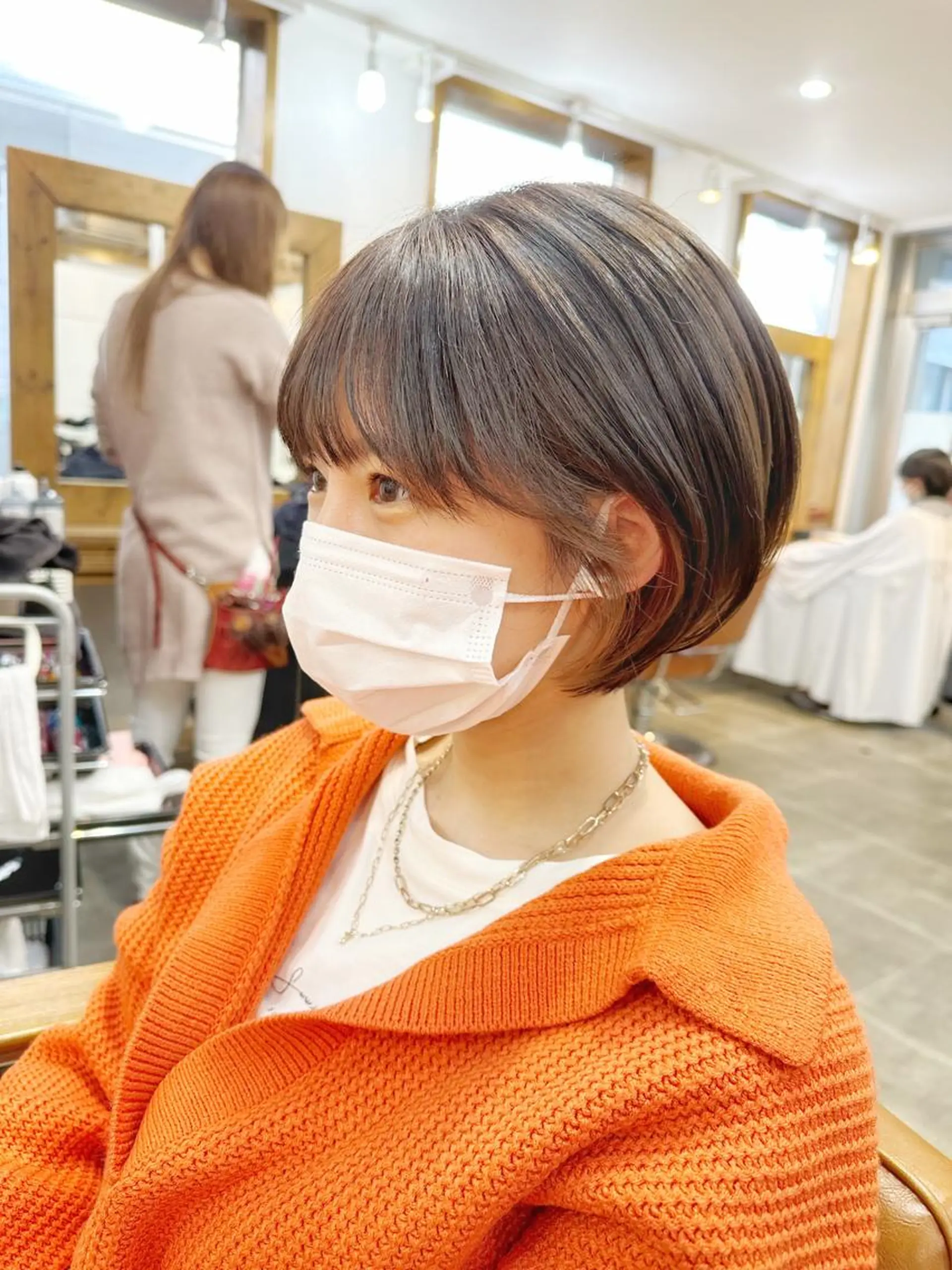 ショート カラー ショートボブ ショートレイヤー ハンサムショート 丸みショート ブリーチ カット ヘアカラー トリートメント newline銀座所属・銀座ショート/ 大人ショート/金子涼のヘアスタイル