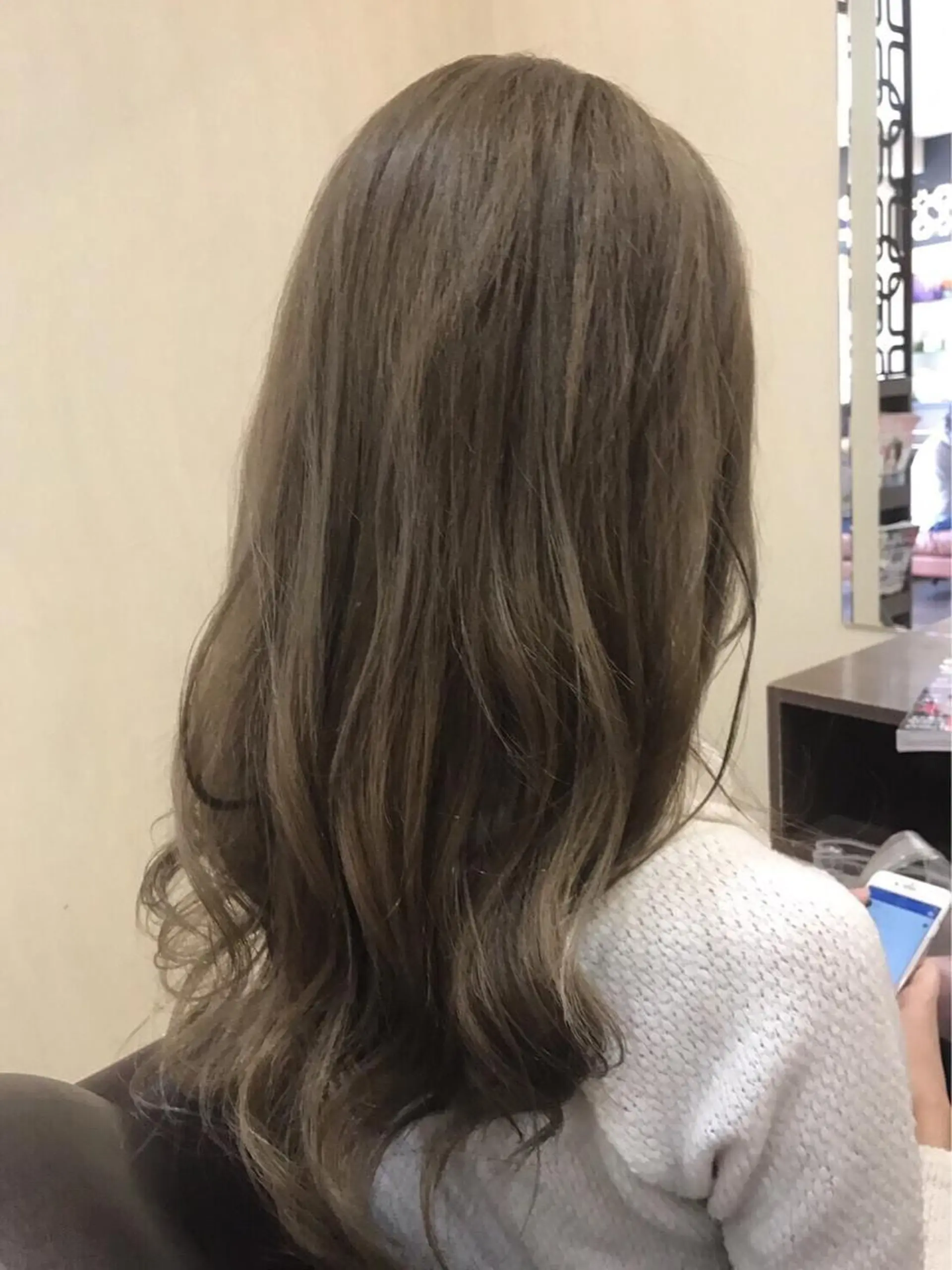 カラー 指名支持率NO.1 スタイリストのヘアスタイル