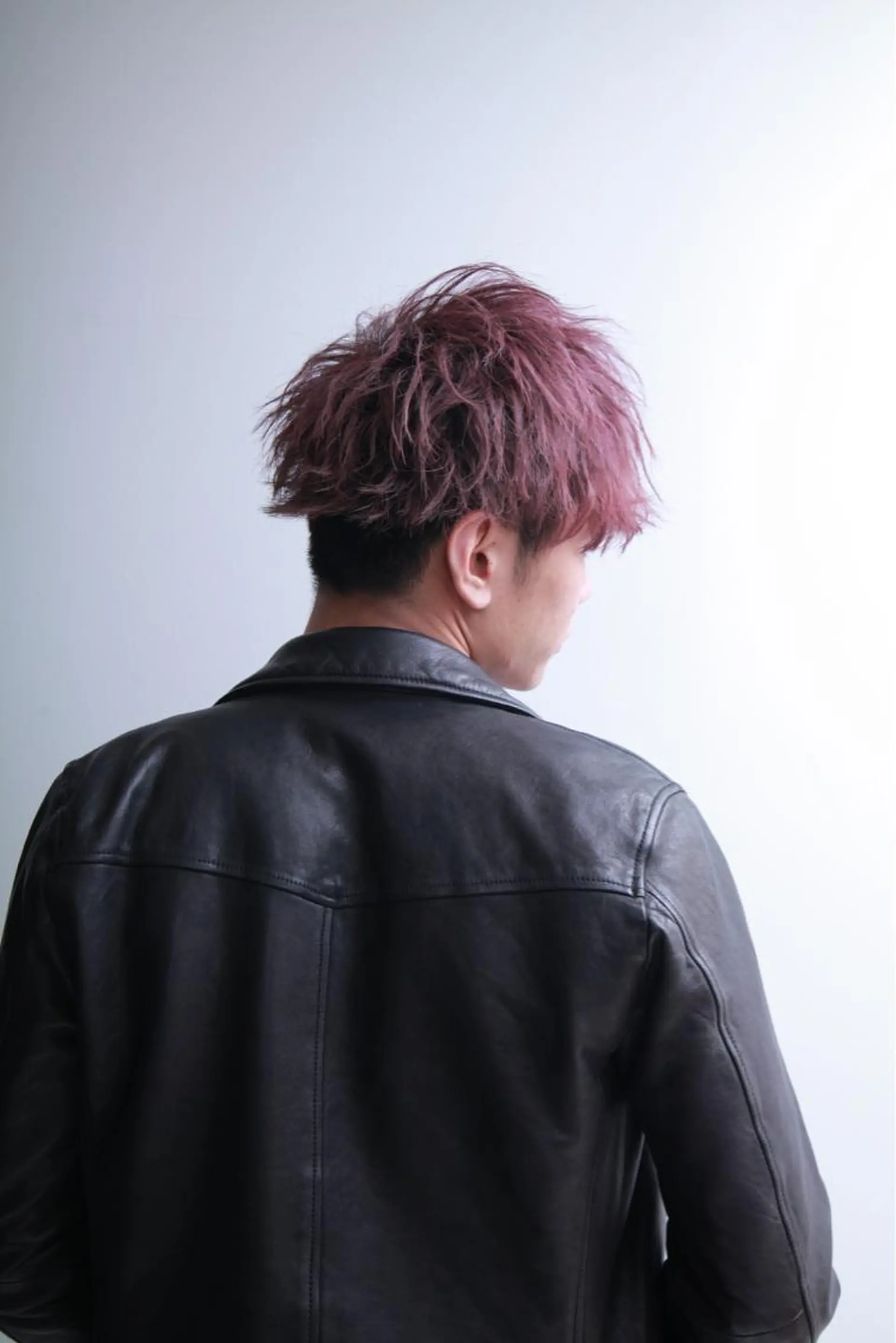 カラー メンズ 黒川 真伍のヘアスタイル