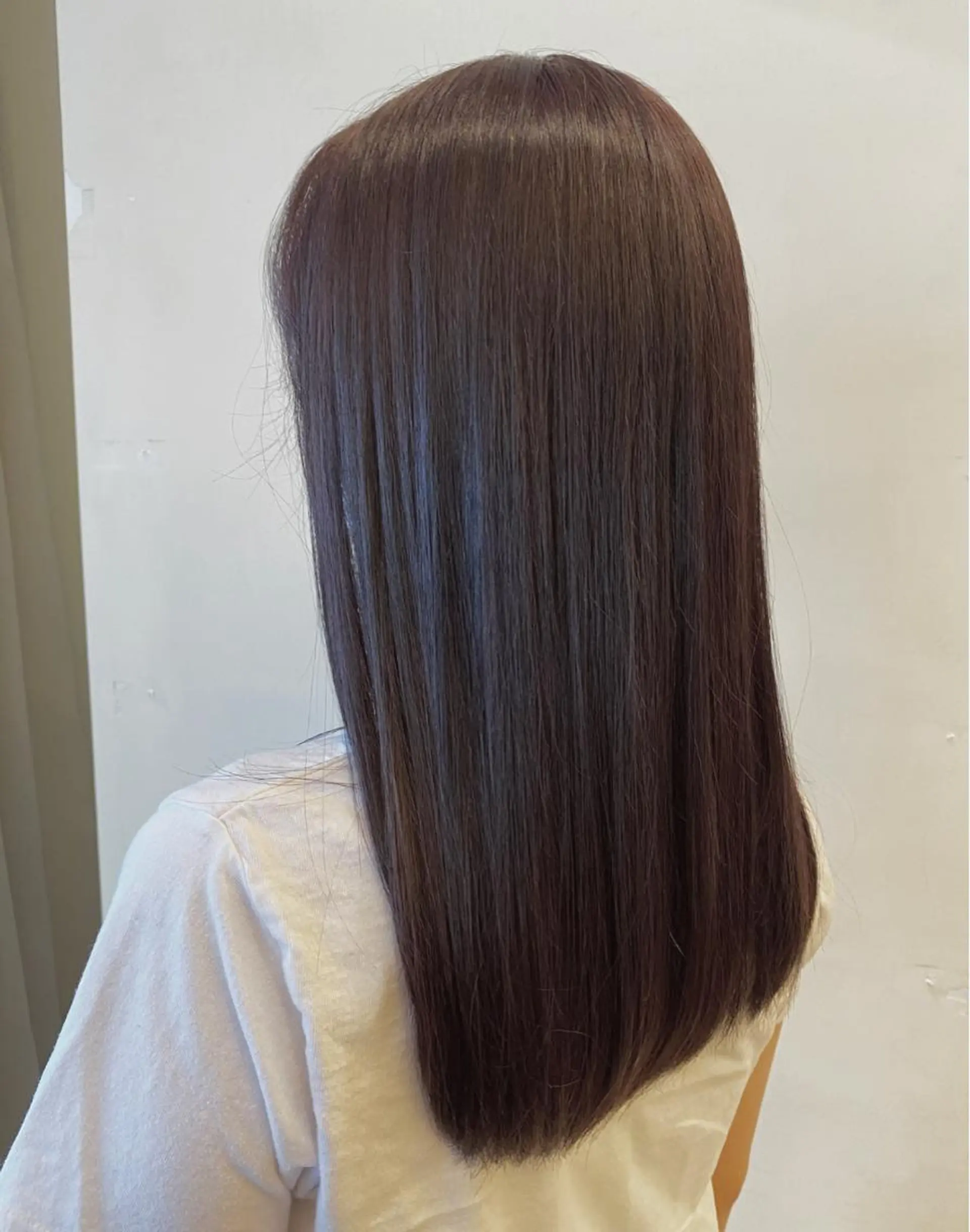 セミロング カラー カット 縮毛矯正 トリートメント 長谷川 華奈子のヘアスタイル