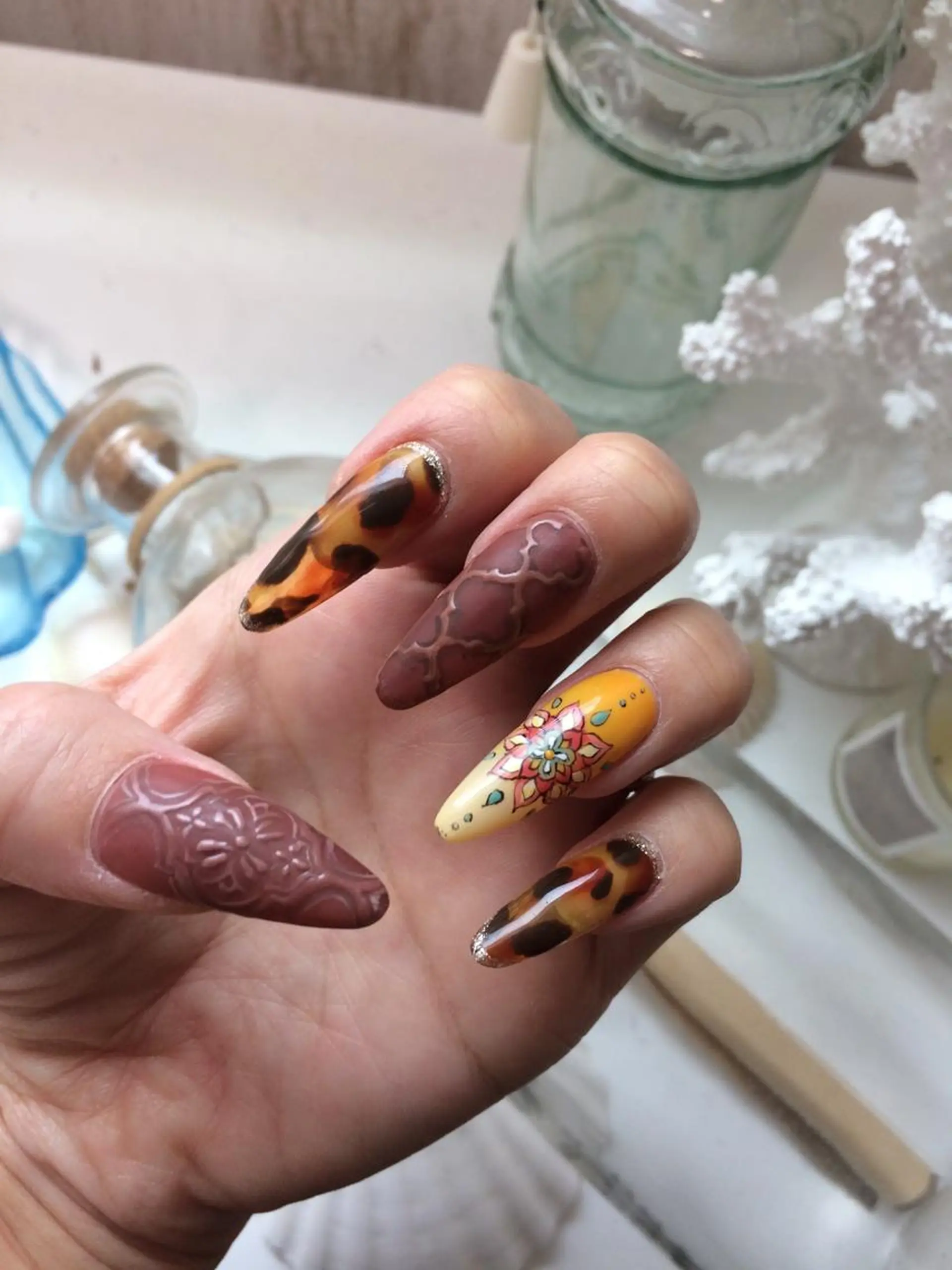 ネイル アートネイル べっ甲ネイル クリアネイル マットネイル ぷっくりネイル ハンドネイル Nailsalon E's cafeのネイルデザイン