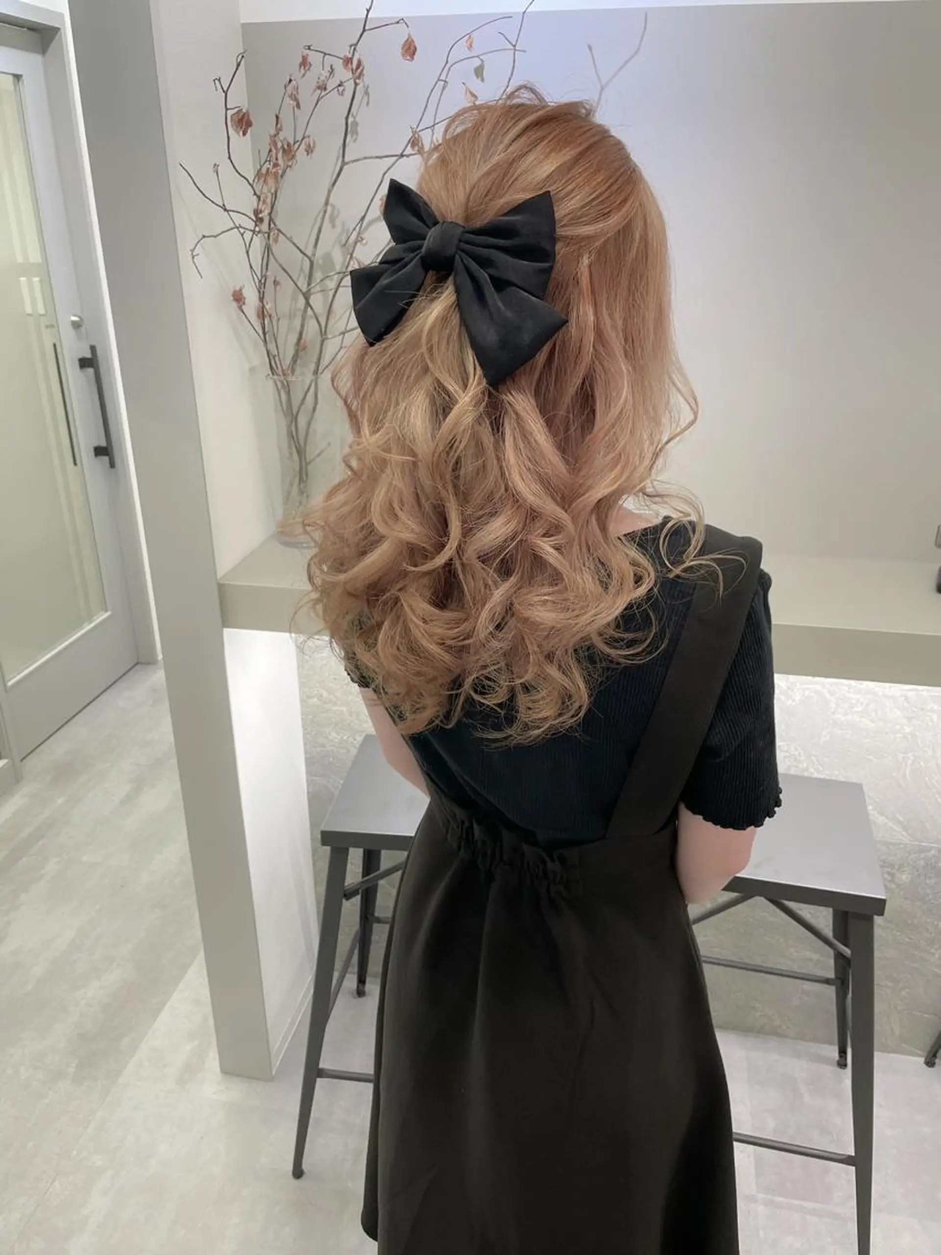 ロング カラー ヘアアレンジ ブリーチ ケアブリーチ ヘアカラー トリートメント autre所属・大久保 ひでなりのヘアスタイル