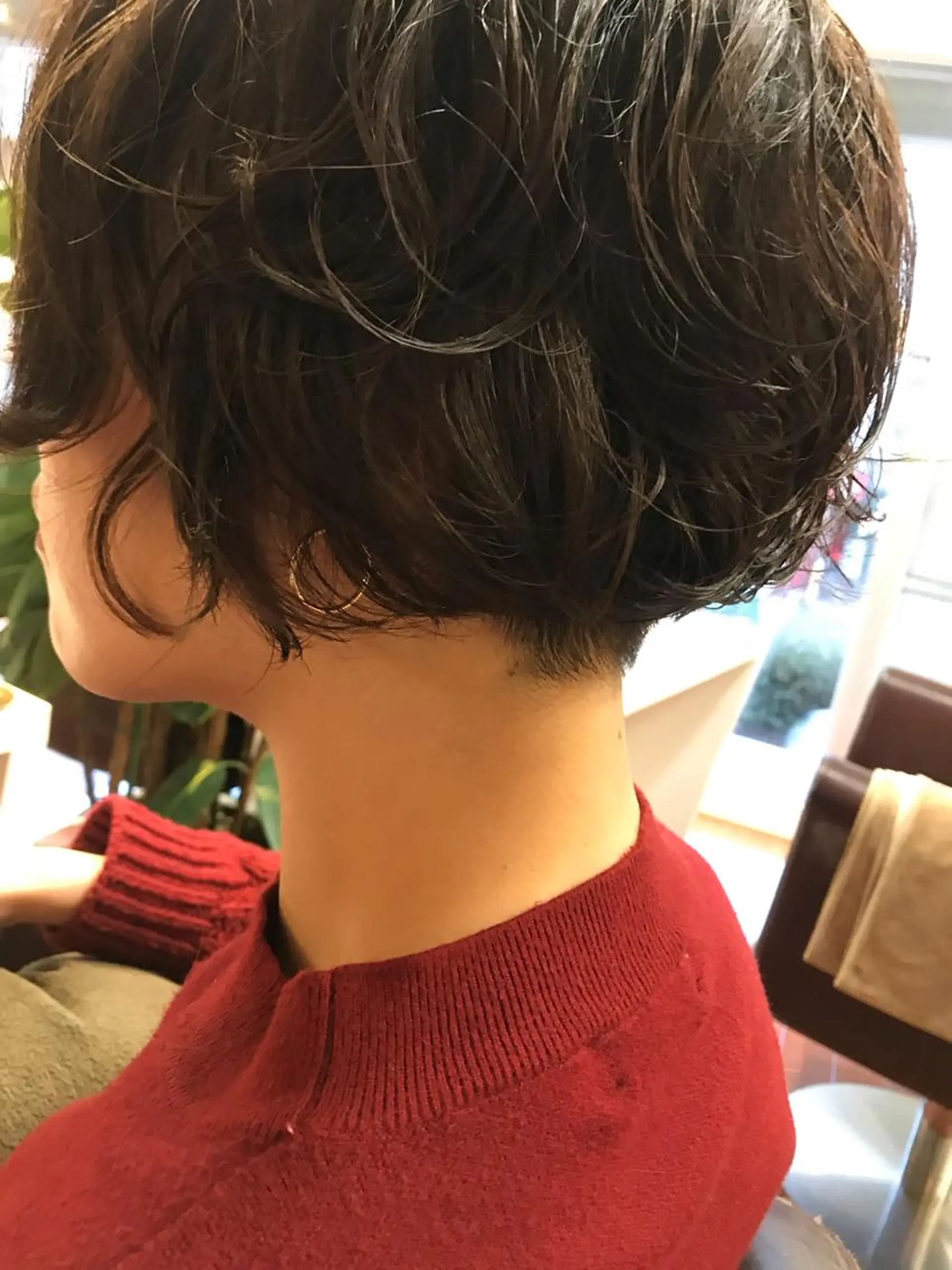 ショート カラー ヨシダ トオルのヘアスタイル