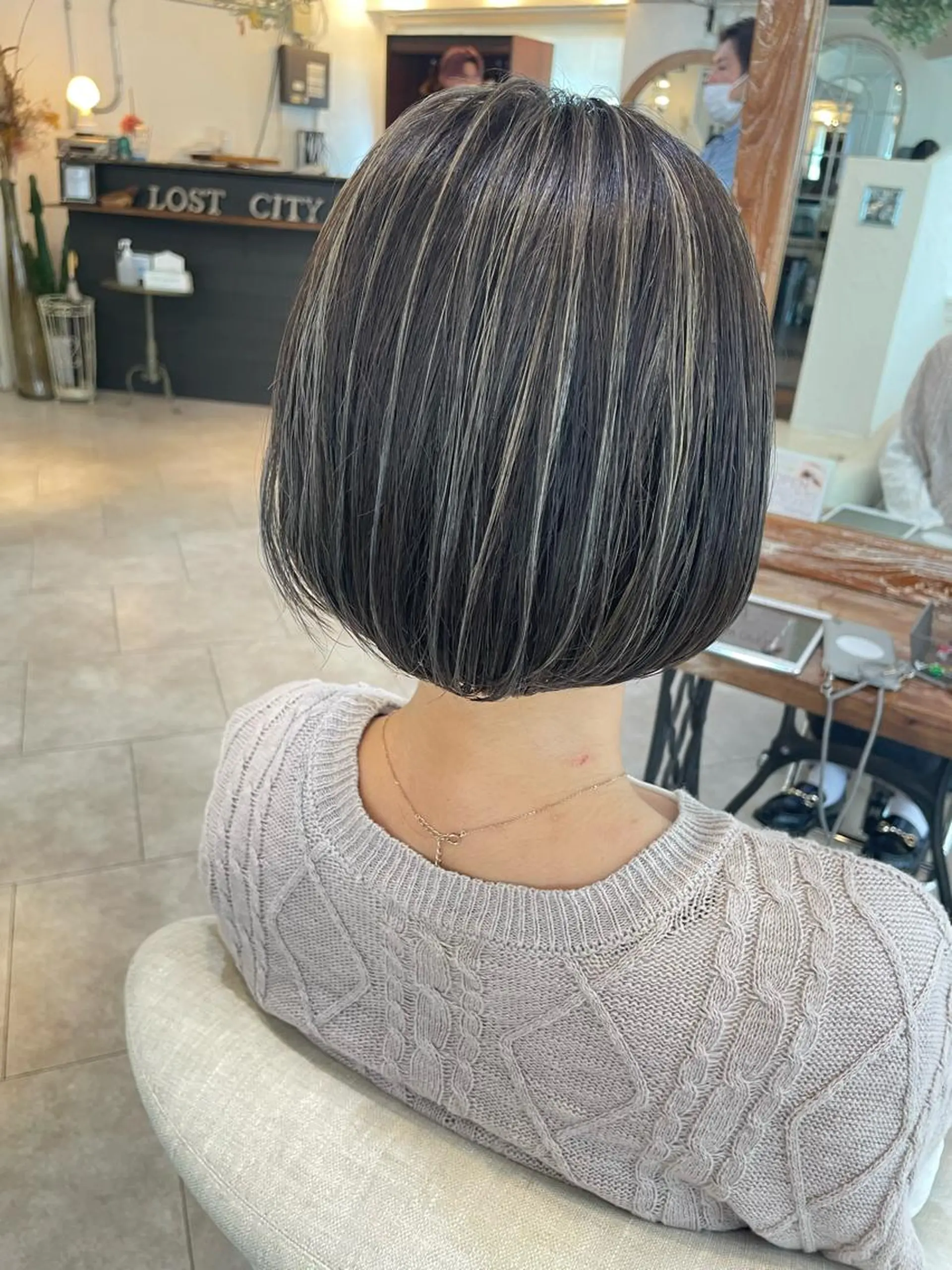 ショート カラー ハイライトカラー ハイライト カット ヘアカラー トリートメント すずき えりのヘアスタイル