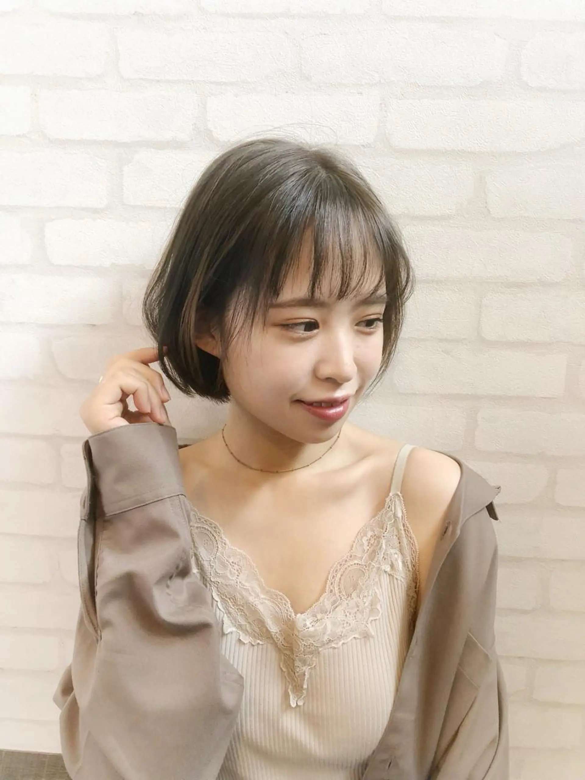 ミディアム カラー パーマ ヘアアレンジ メンズ キッズ ネイル マツエク・マツパ カット ヘアカラー トリートメント ヘッドスパ premier modelsのヘアスタイル