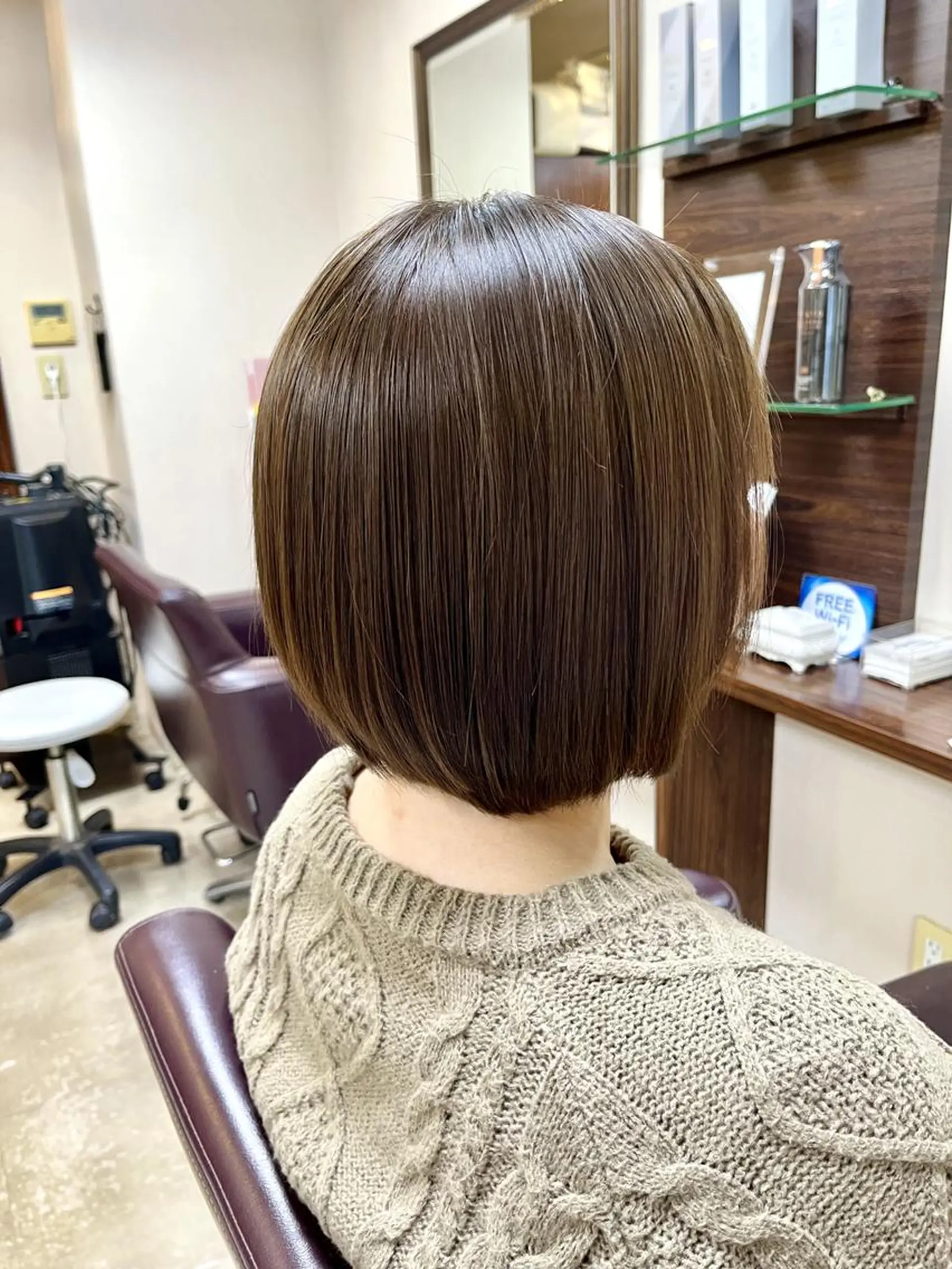 ミディアム アッシュ ボブ カット ヘアカラー トリートメント 澤崎 希望のヘアスタイル
