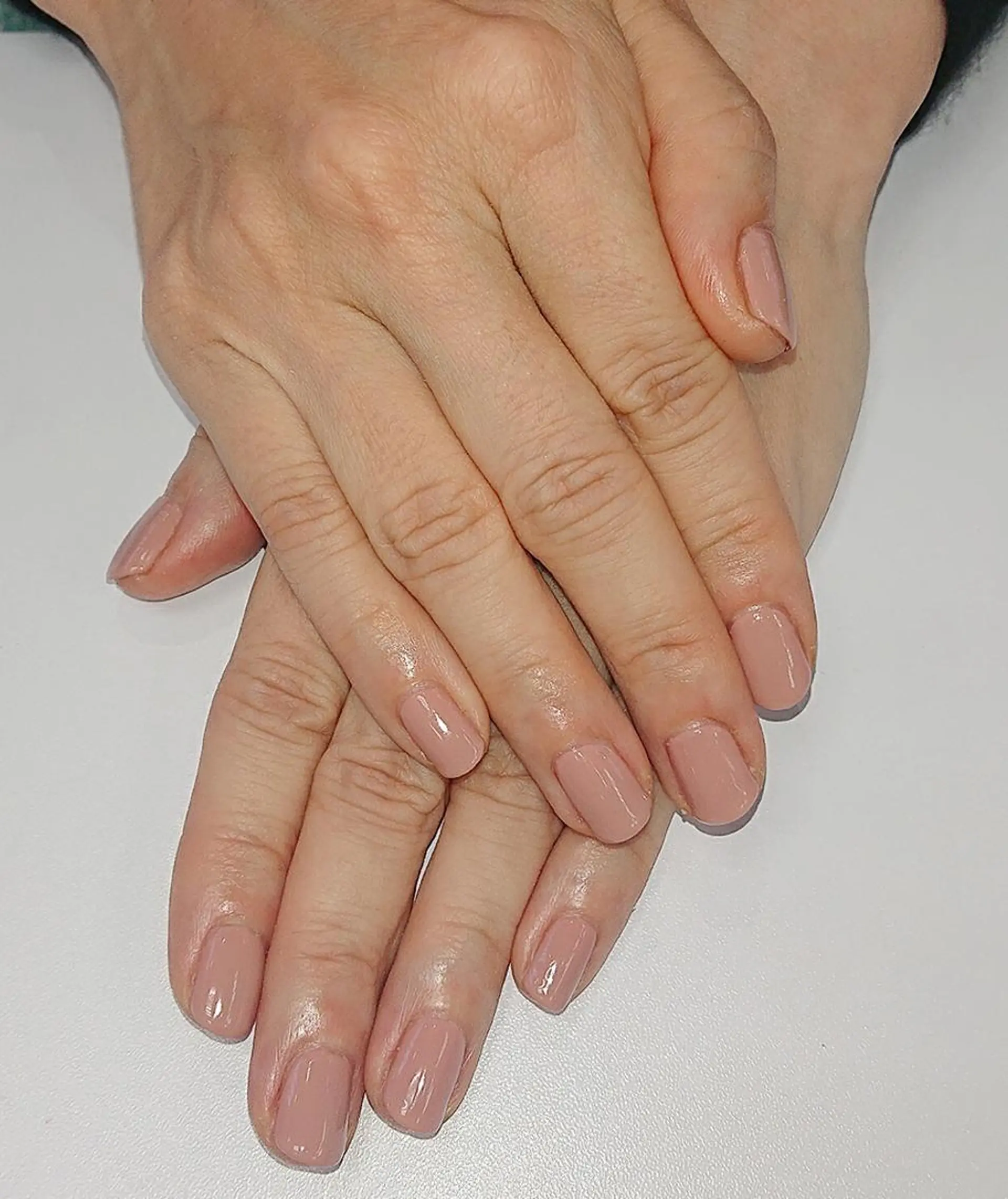 ネイル ピンク ピンクベージュ 🍒当日もOK🍒 𝑳𝑼𝑵𝑨花井のネイルデザイン