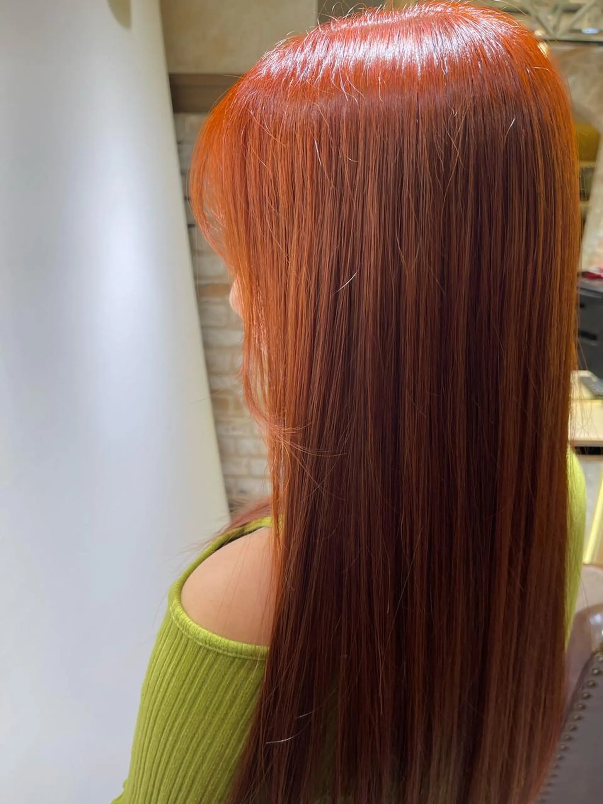 ロング カラー オレンジ luce所属・千代 夏輝のヘアスタイル