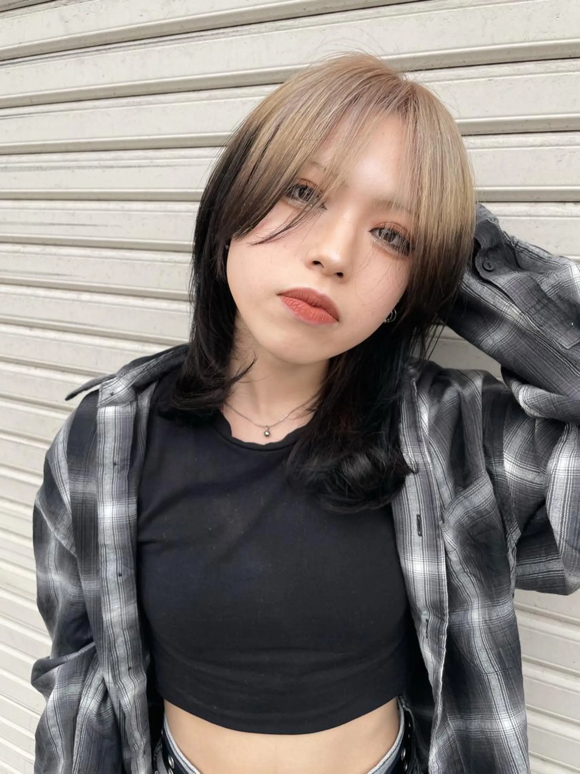 ミディアム カラー 岸川 恭子のヘアスタイル