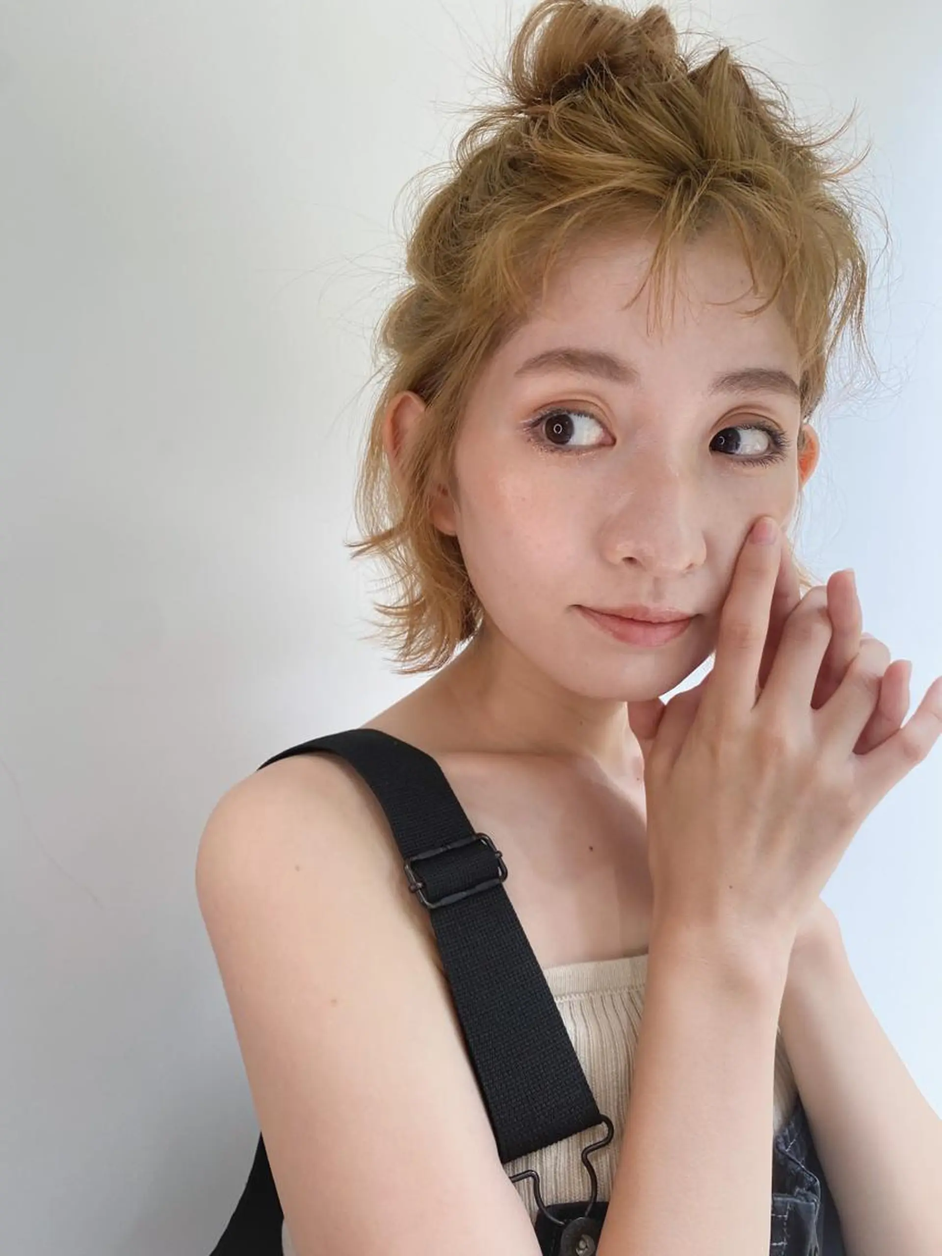 ショート カラー ANY mikuのヘアスタイル