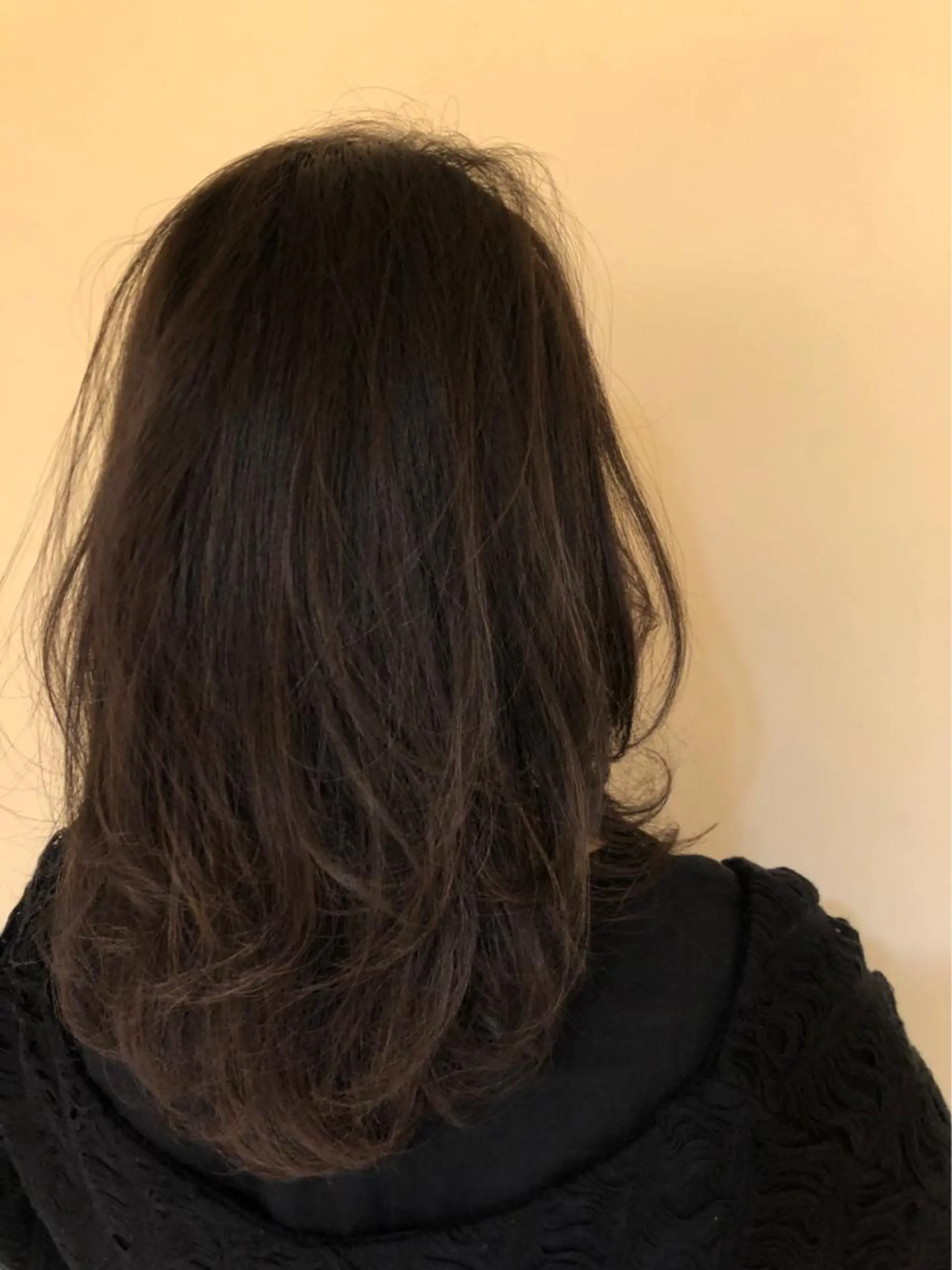 ミディアム 加藤 綾華のヘアスタイル