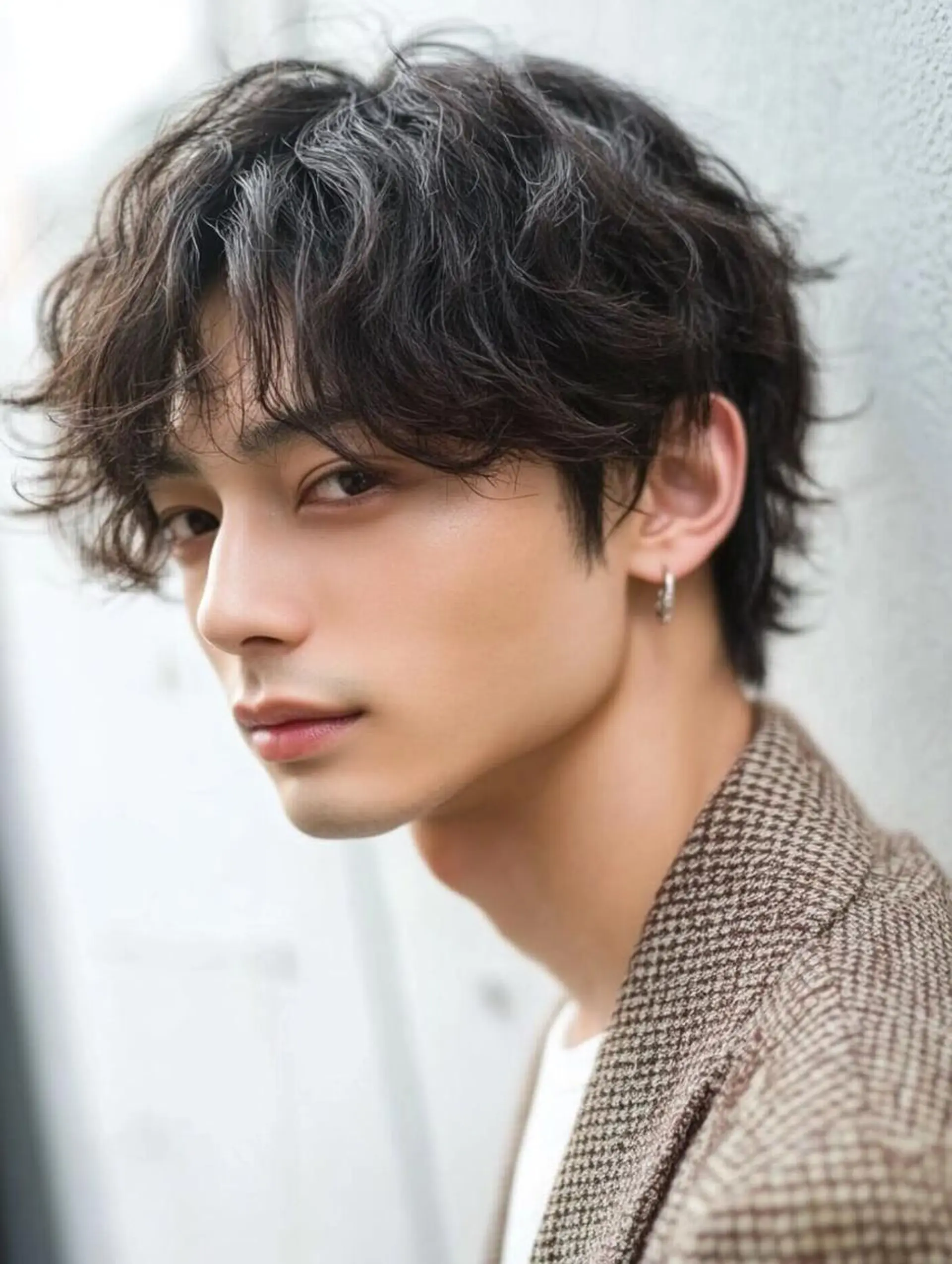 セミロング メンズ カット 誠也/唯一無二の ルーツカラーのヘアスタイル