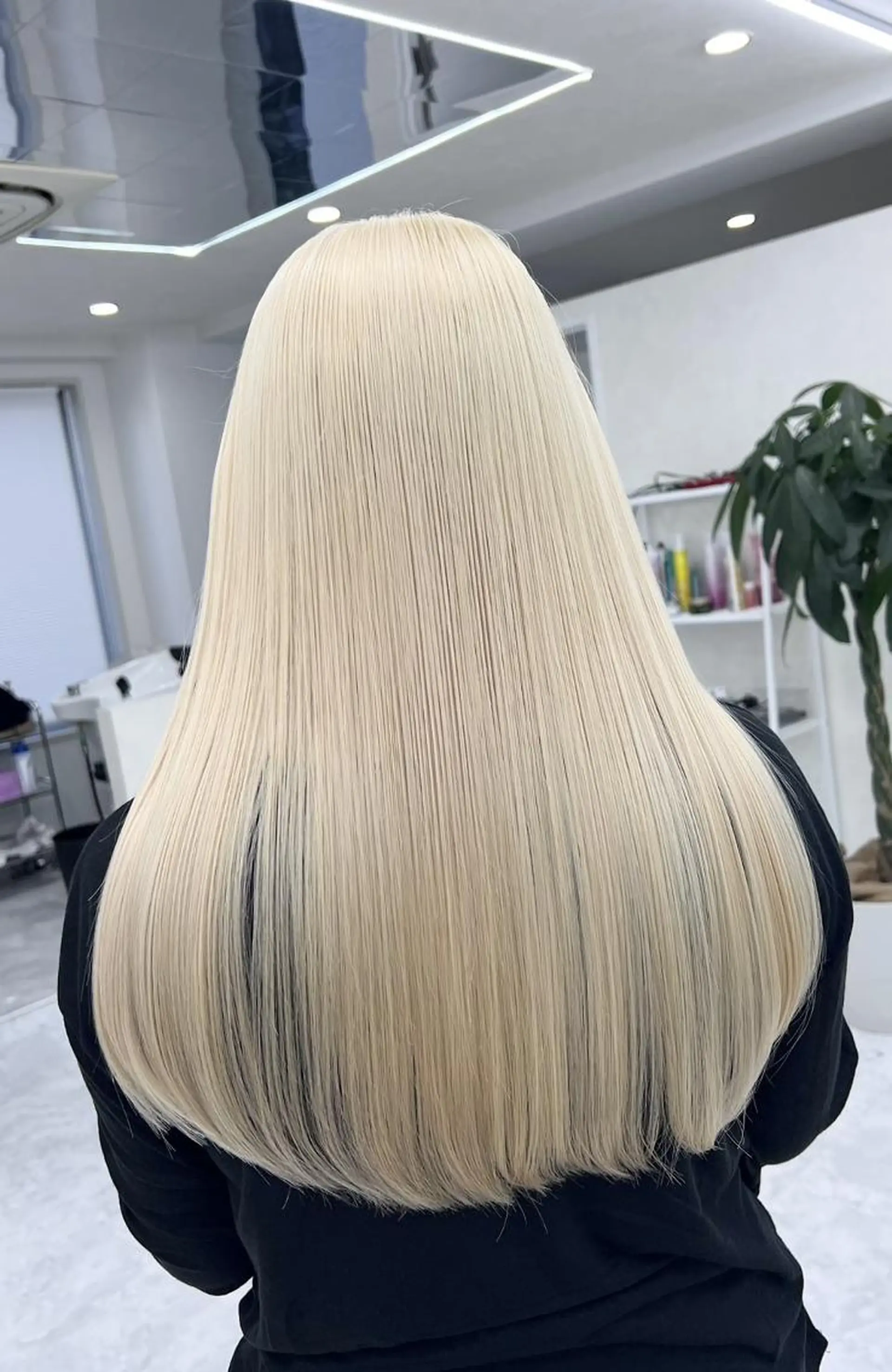 ロング 江坂最安値*ブリーチ 田中のヘアスタイル