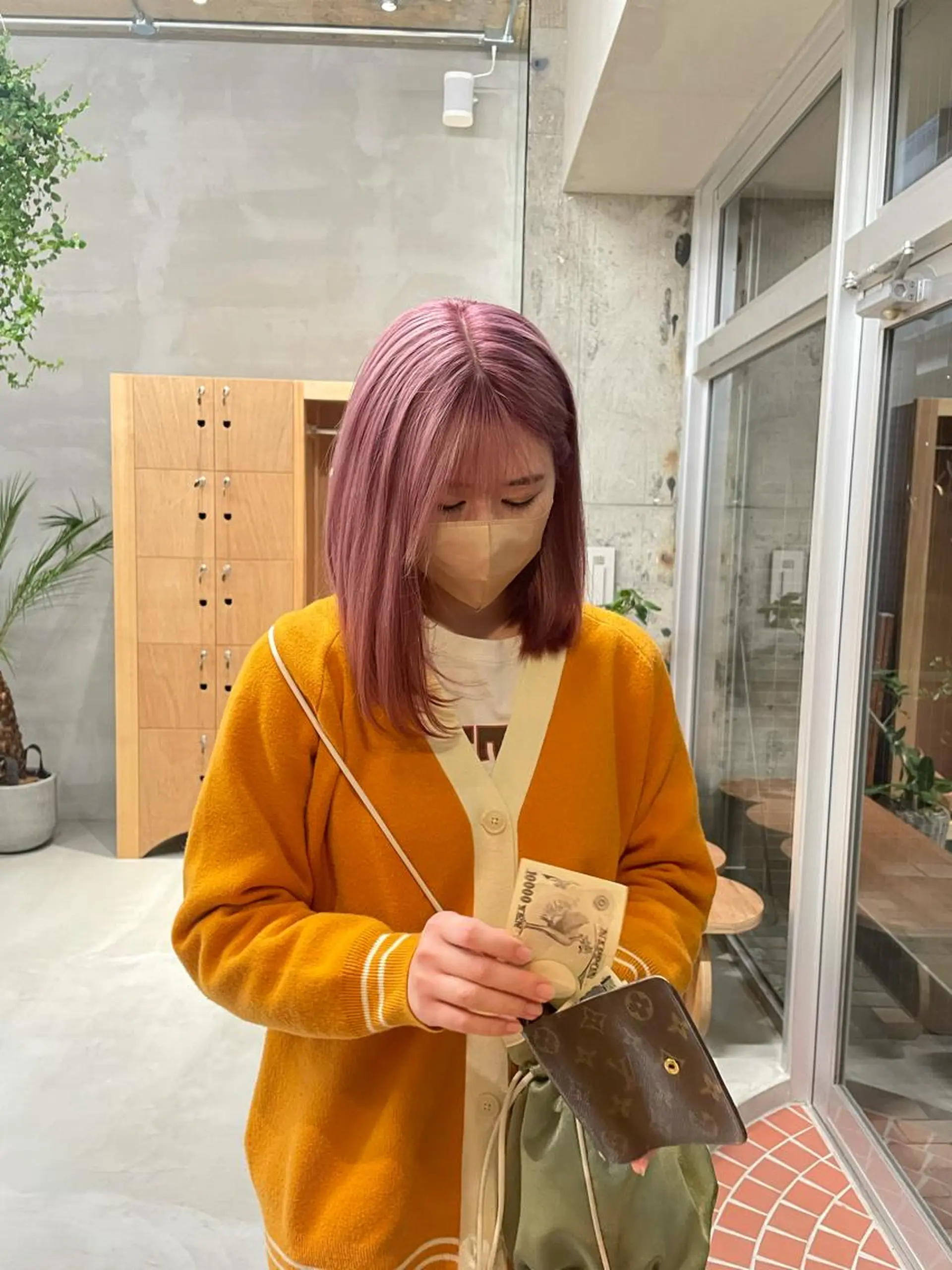 カラー wewe: momoeのヘアスタイル