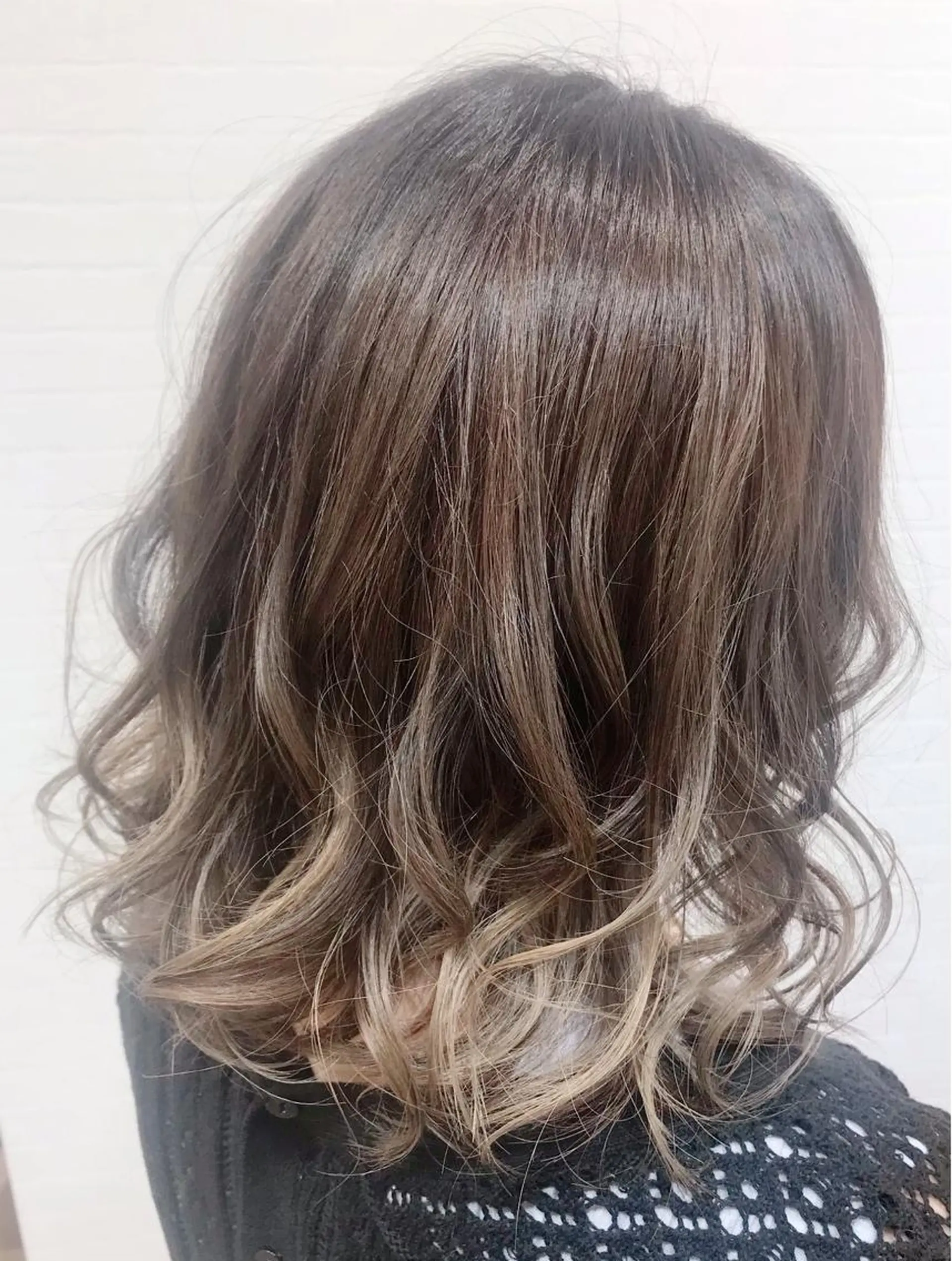 ミディアム GRANLUSSO 〜グランルッソ駅前店所属・木口 嘉美のヘアスタイル