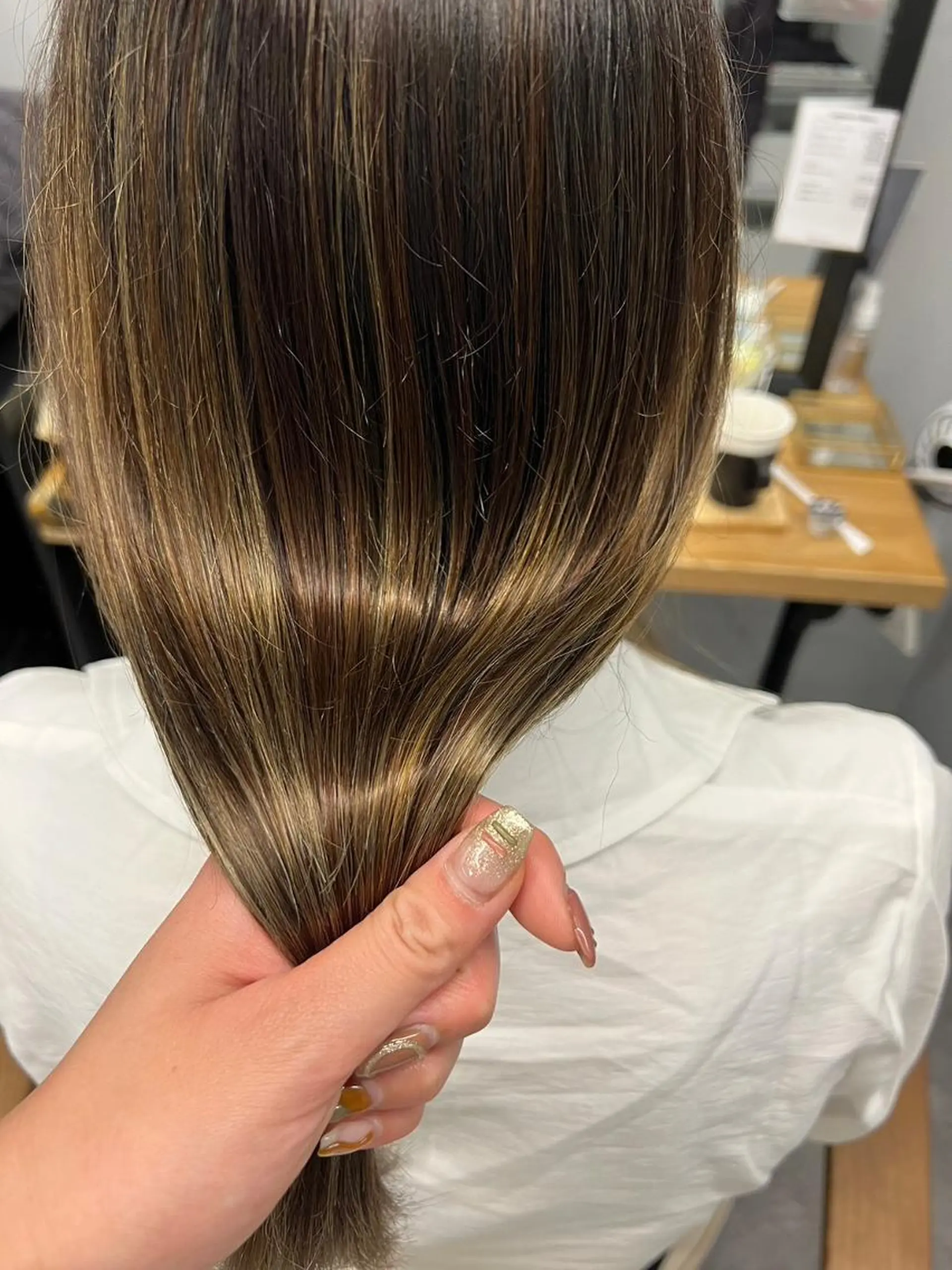 ロング アッシュ ミストバング パープルカラー ボブ デート N° aria 三軒茶屋のヘアスタイル