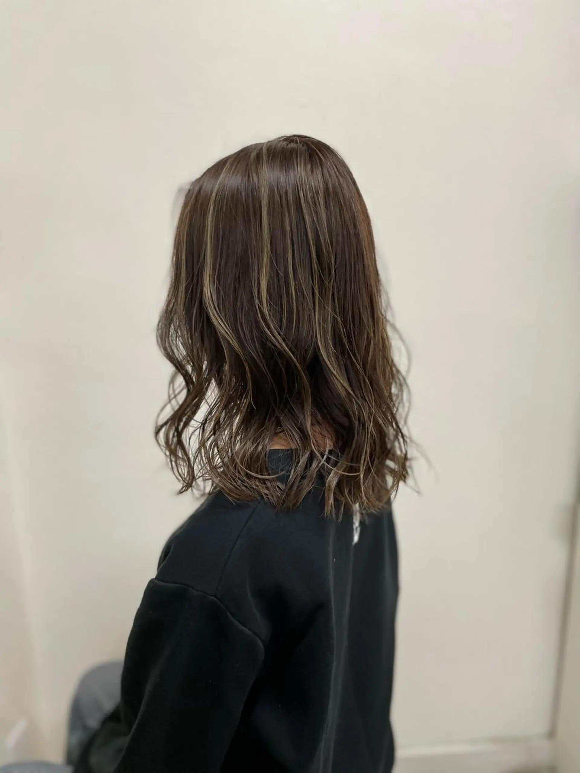 セミロング カラー 【髪質改善】タケウチ 【手で乾かすだけ】のヘアスタイル