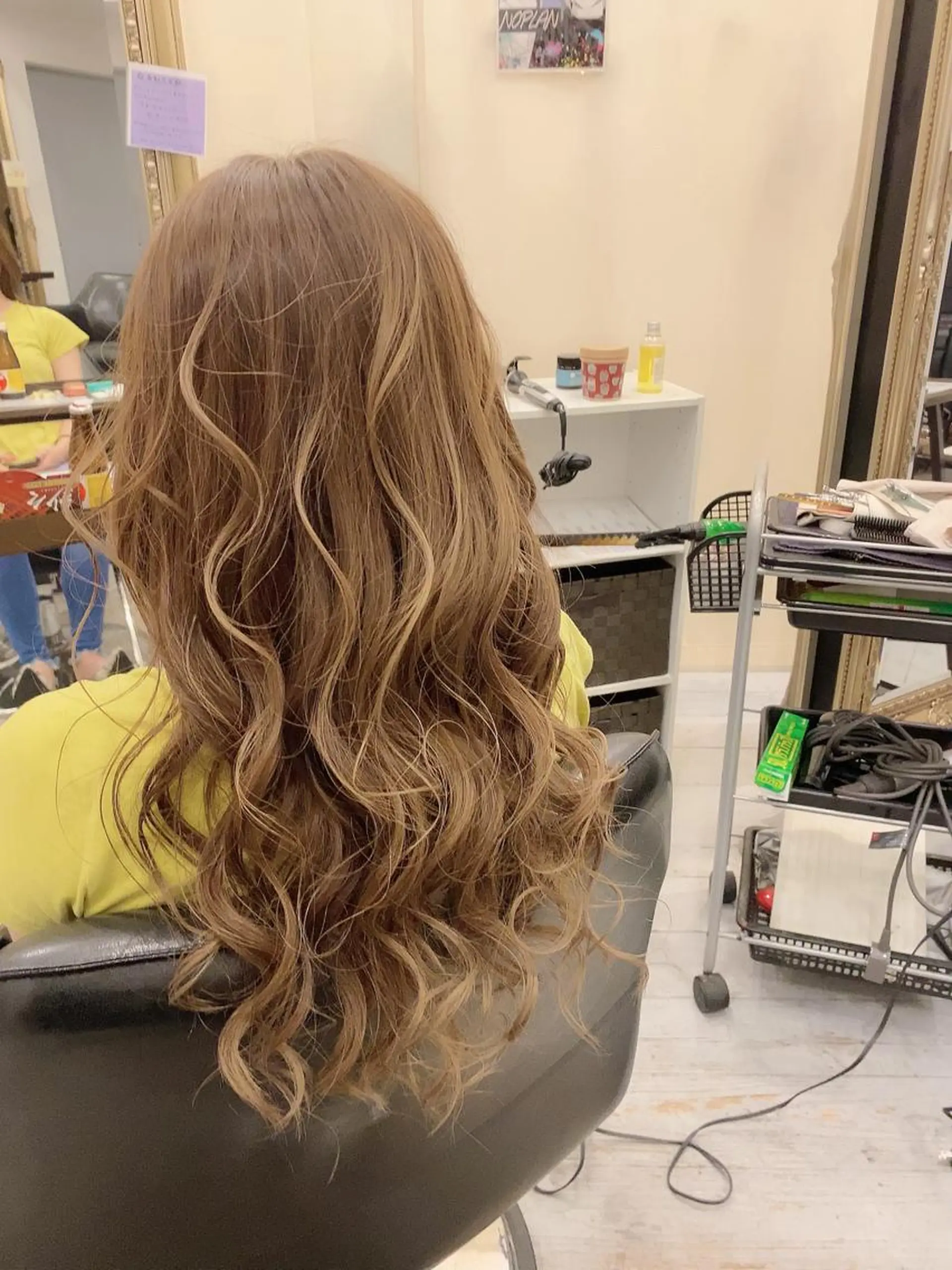 ロング カラー ヘアカラー トリートメント 💎JADE GRACE💎のヘアスタイル