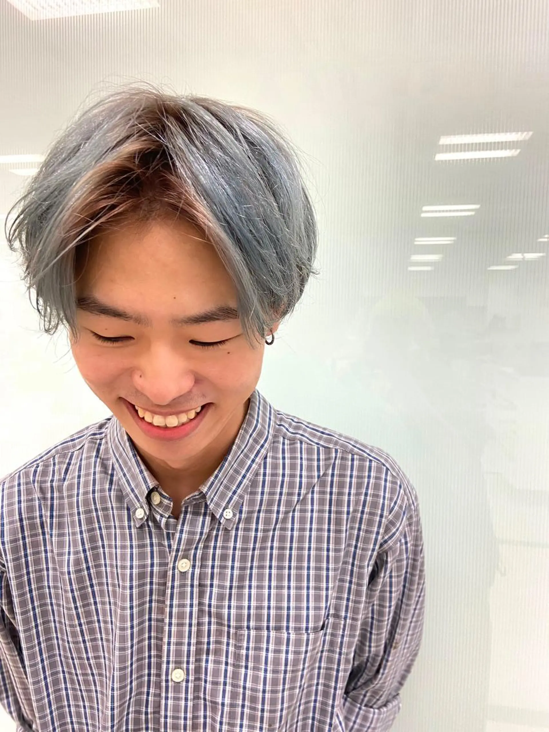 カラー メンズ écouter所属・ショート/ウルフ ハイトーン/カイセイのヘアスタイル