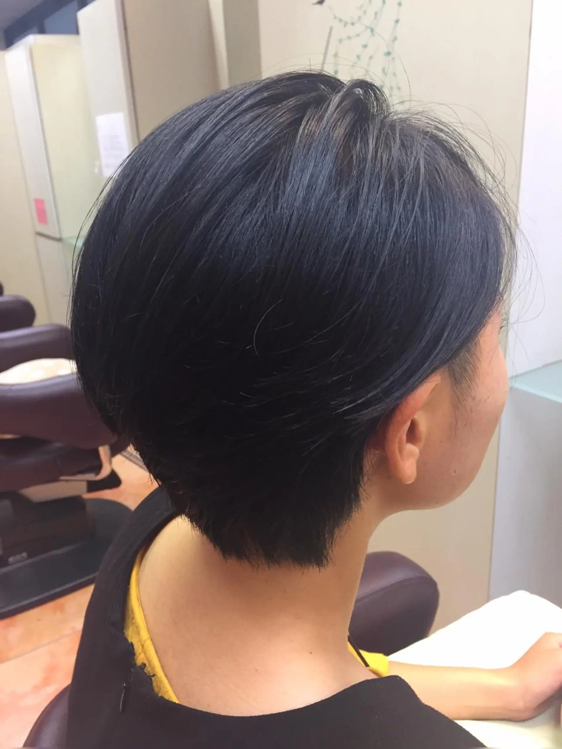 ショート 根岸 真奈美のヘアスタイル