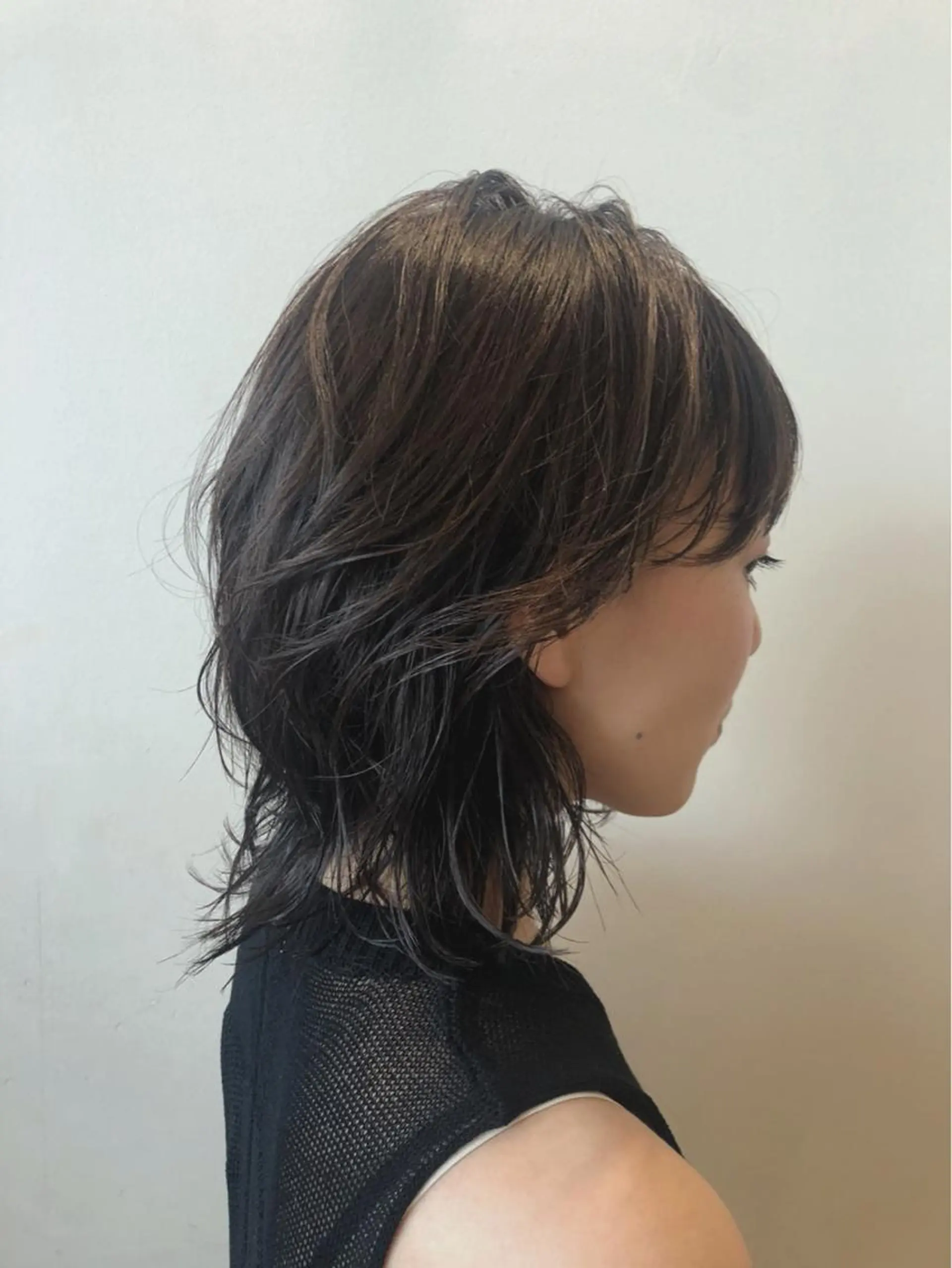 ミディアム カラー パーマ ヘアアレンジ ブルーカラー ブルージュ 透明感カラー カット ヘアカラー トリートメント ニシダヒカリ🌙 髪質改善×似合わせのヘアスタイル