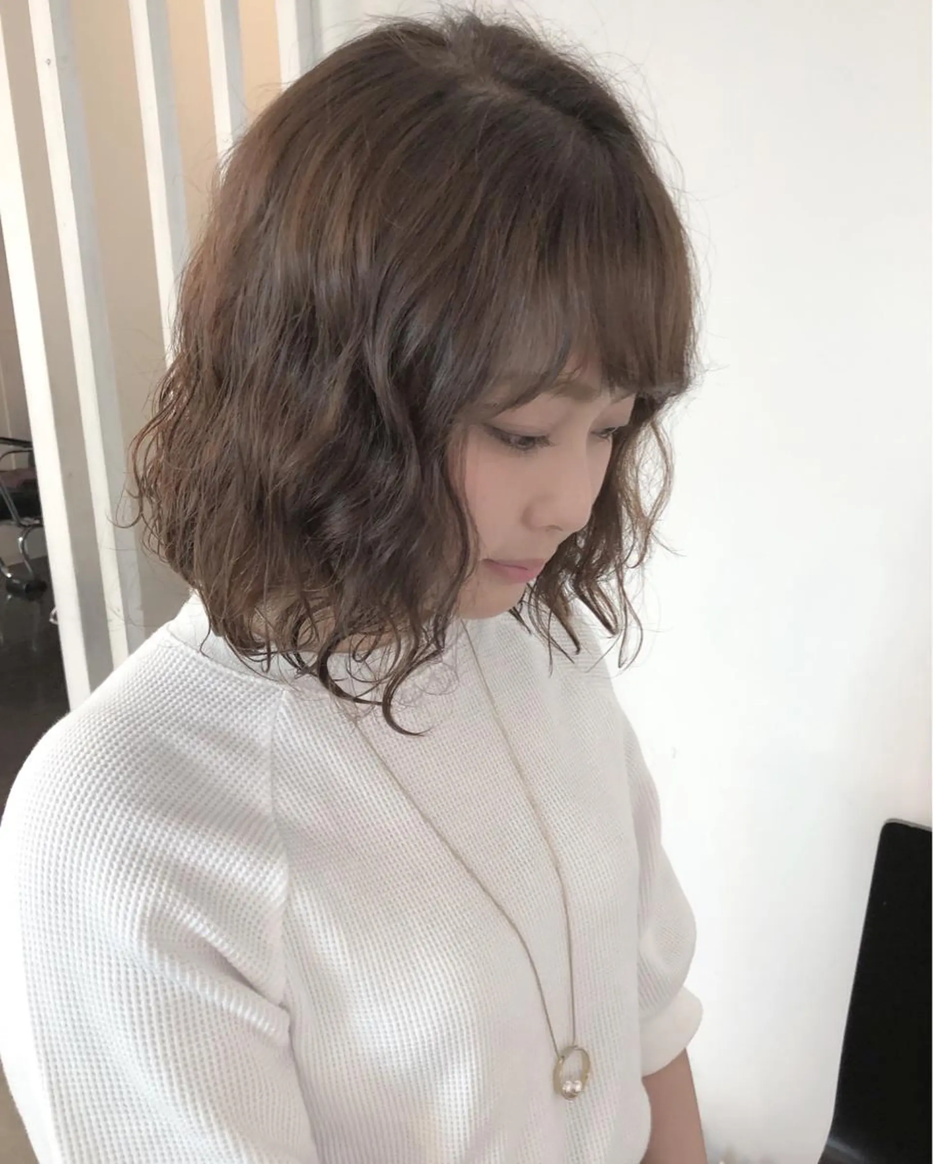 ミディアム パーマ 榎園 由美のヘアスタイル