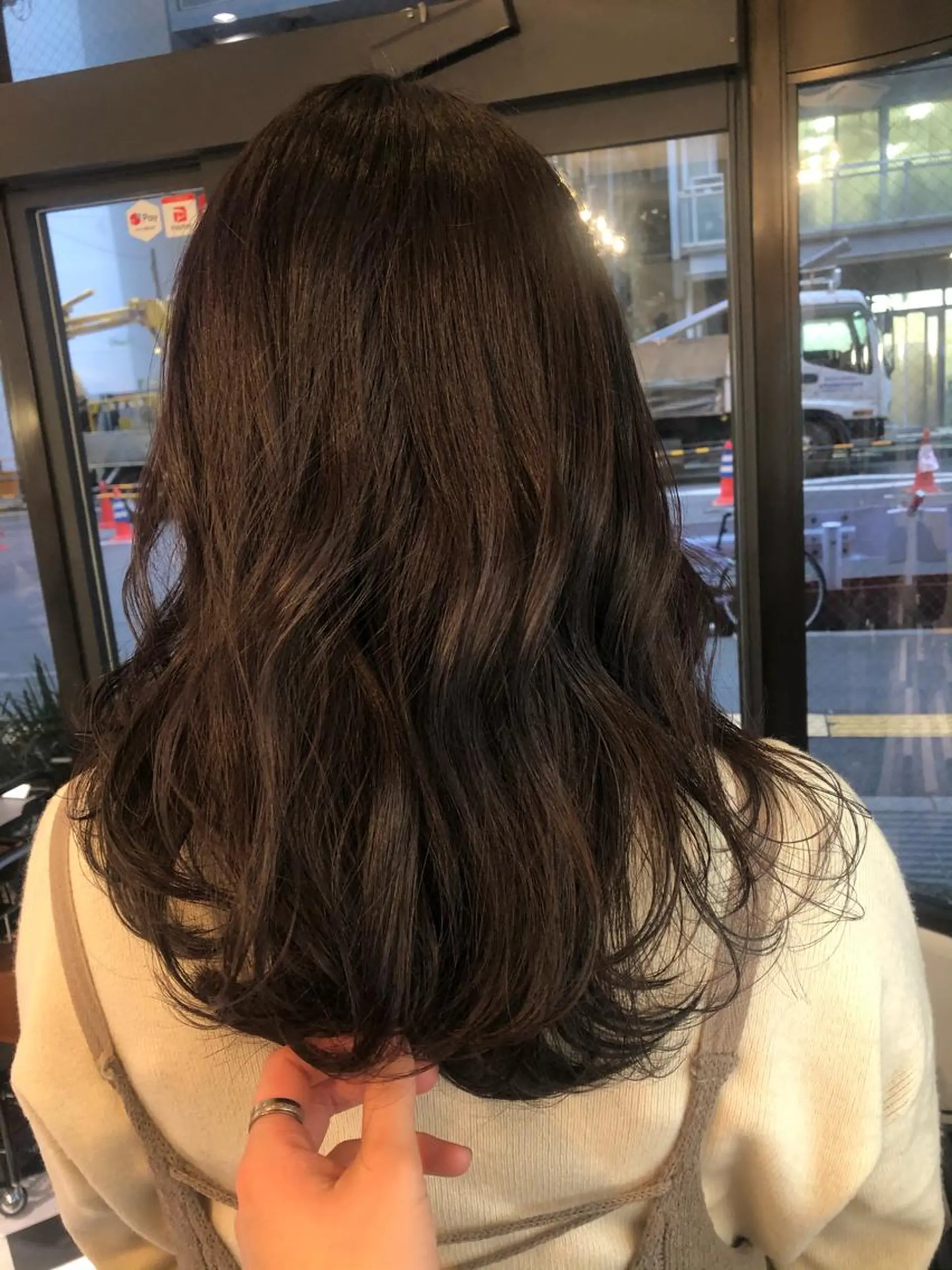 セミロング カラー 貴方に似合うを見つけ ます🌱市川リョウカのヘアスタイル