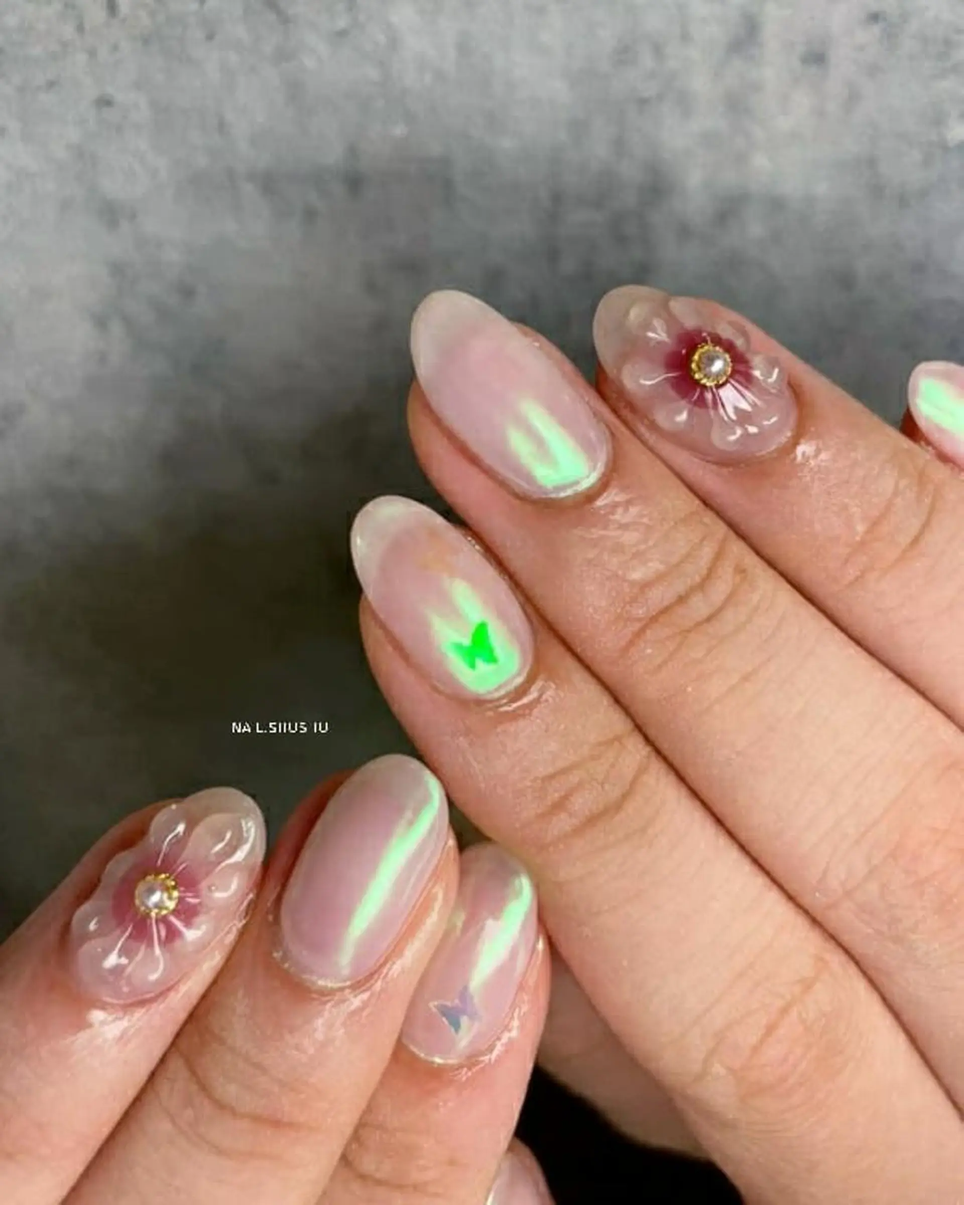 ネイル 3dパーツ/流行り 👧shushu❤️のネイルデザイン