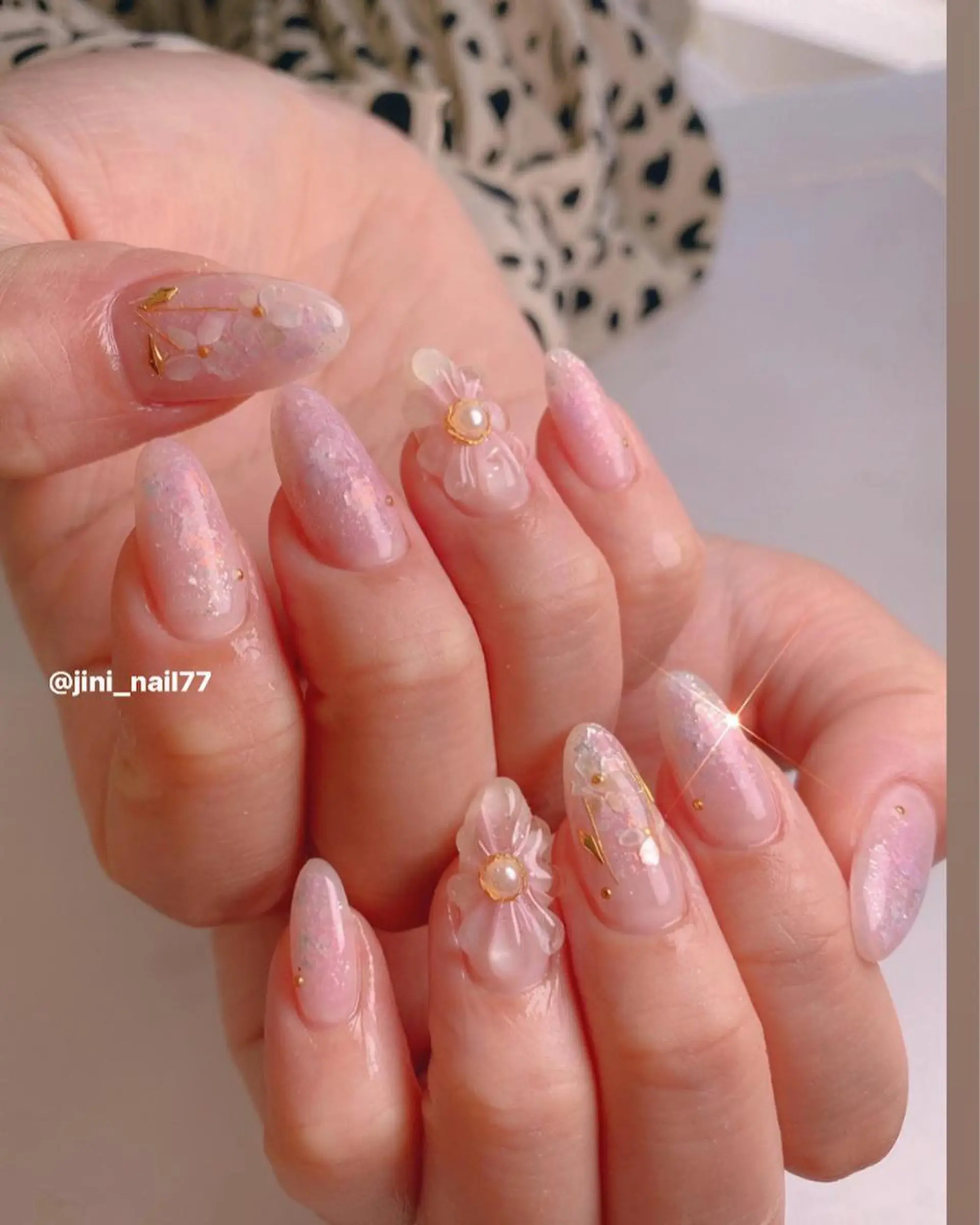 ネイル JINI NAIL所属・ジニ ネイルのネイルデザイン