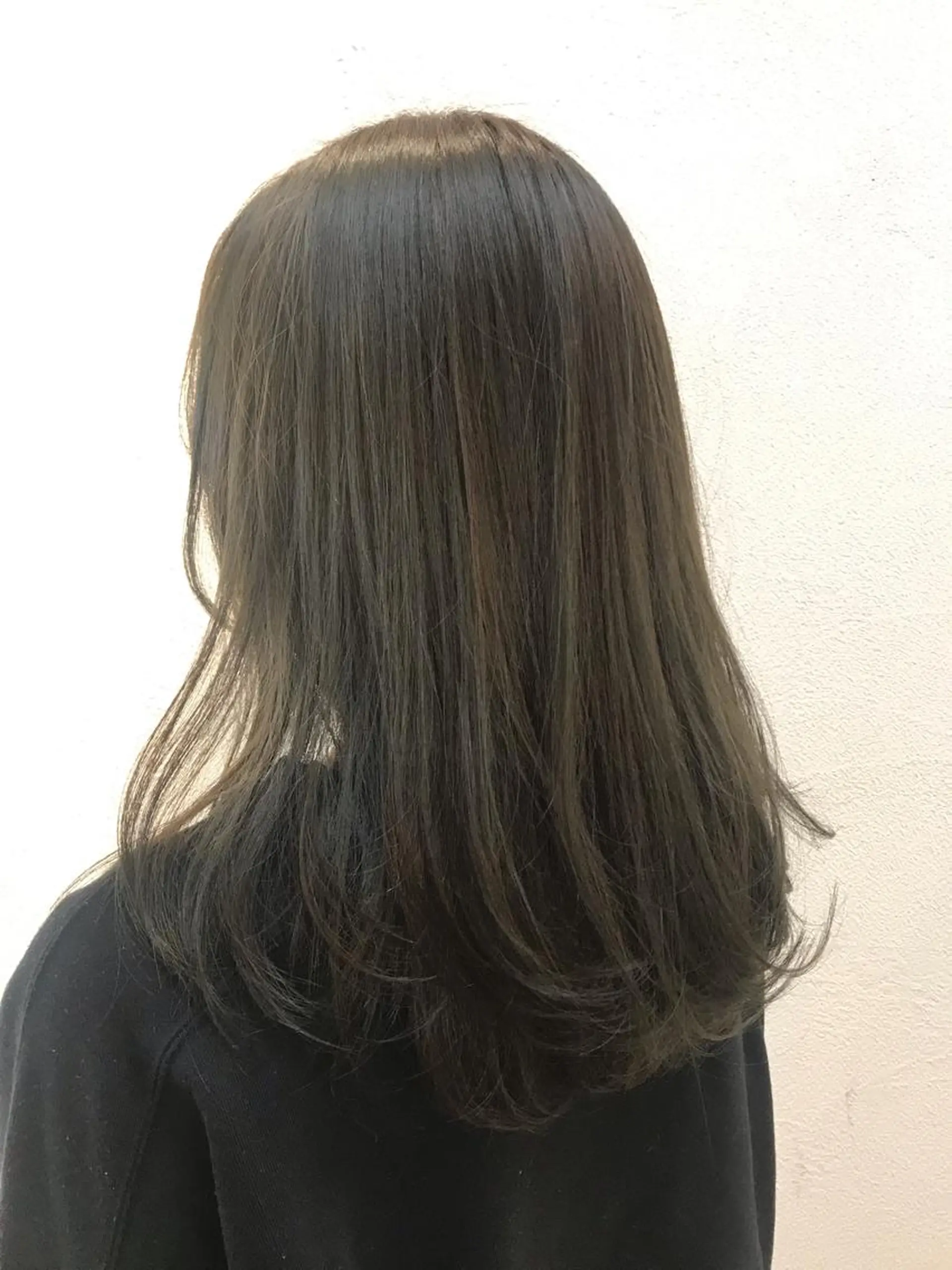 セミロング カラー アディクシーカラー 透明感カラー Neolive Cava 相模大野店所属・sola: neoliveのヘアスタイル