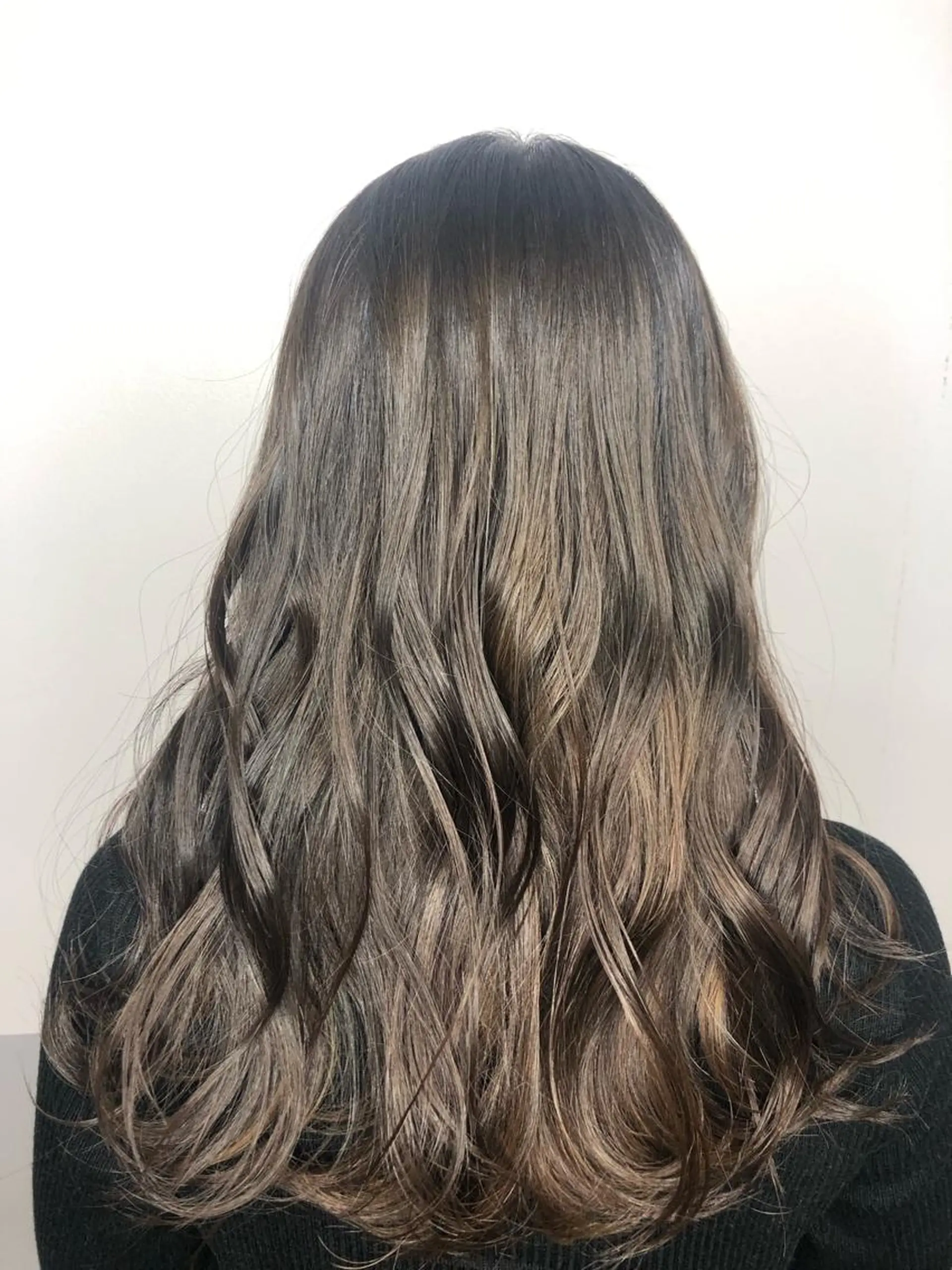 カラー ブリーチ ハイライトカラー 🌈本物の髪質改善 森田涼平のヘアスタイル