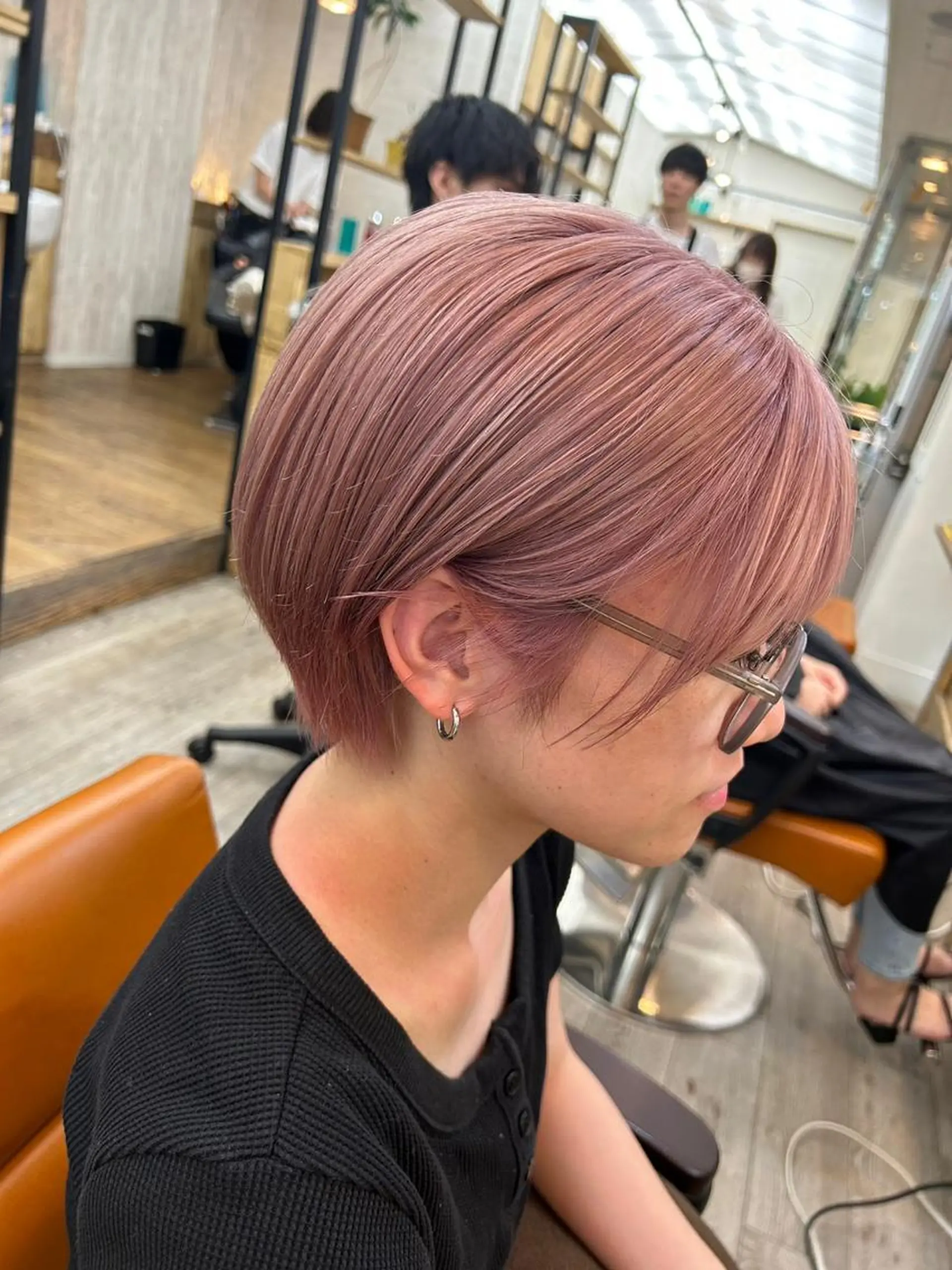 ショート カラー パーマ ヘアアレンジ バレイヤージュ ブリーチ ケアブリーチ ダブルカラー イヤリングカラー 癒しの半個室サロン 🌿ROW町田のヘアスタイル