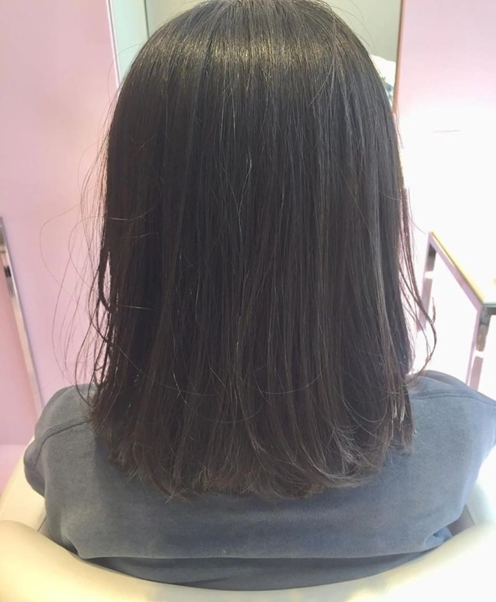 ミディアム アッシュ カット ヘアカラー トリートメント 所渉/韓国レイヤー /ウルフカットのヘアスタイル